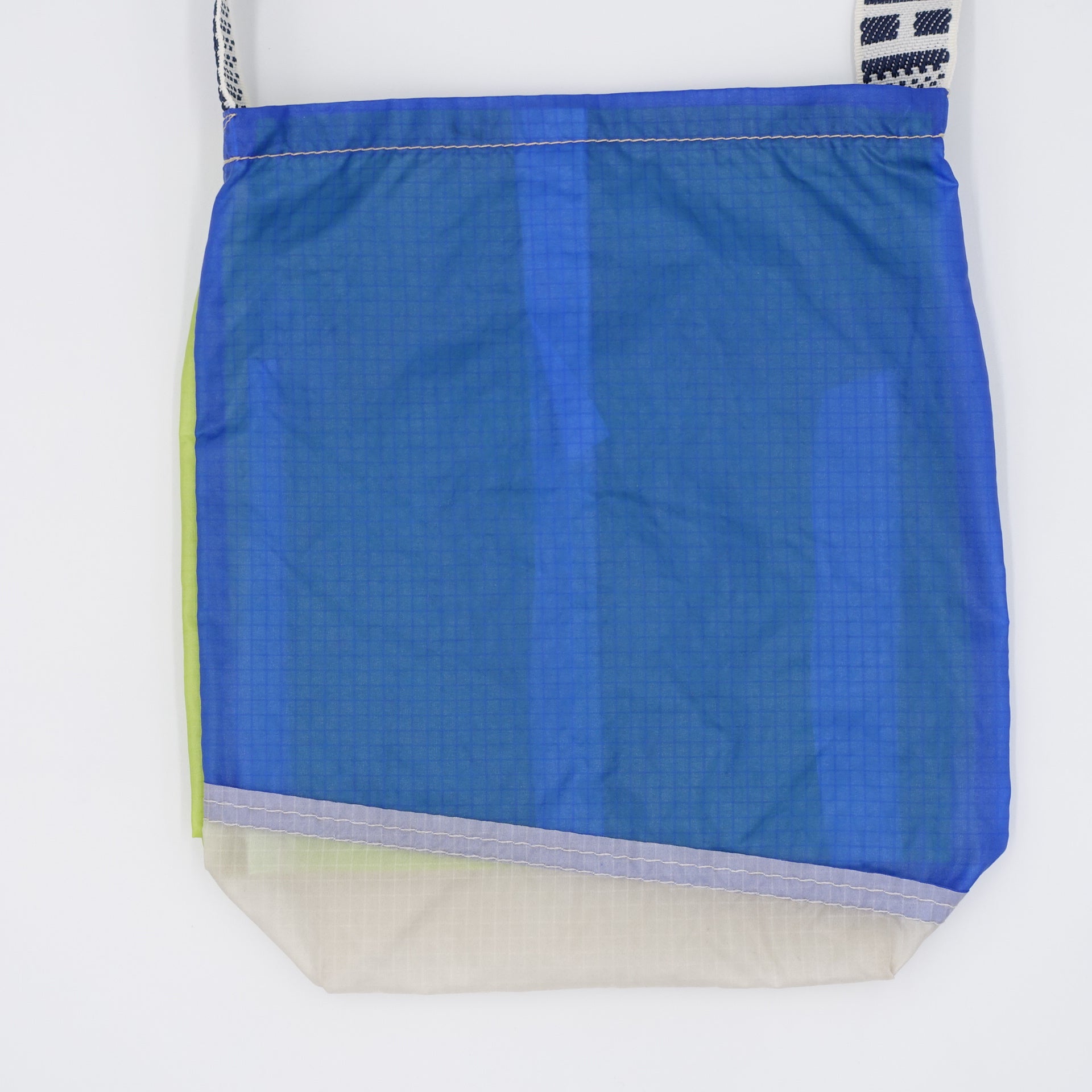 EXCLUSIVE CUT_SACOCHE