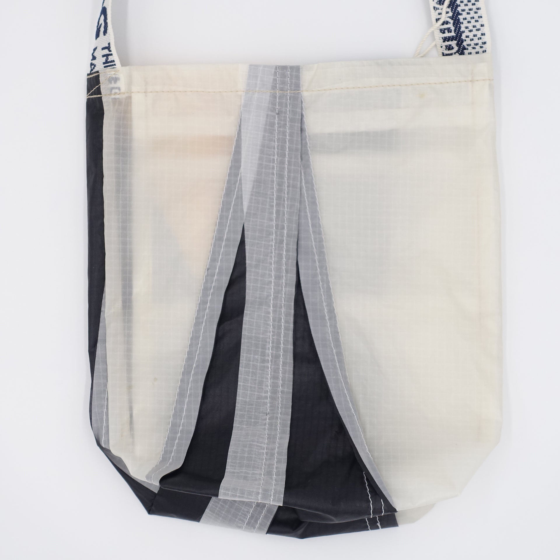 EXCLUSIVE CUT_SACOCHE