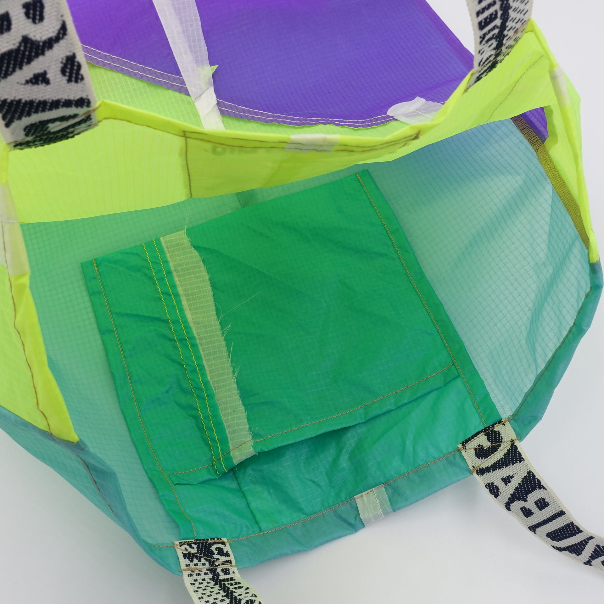 EXCLUSIVE CUT_TOTE L