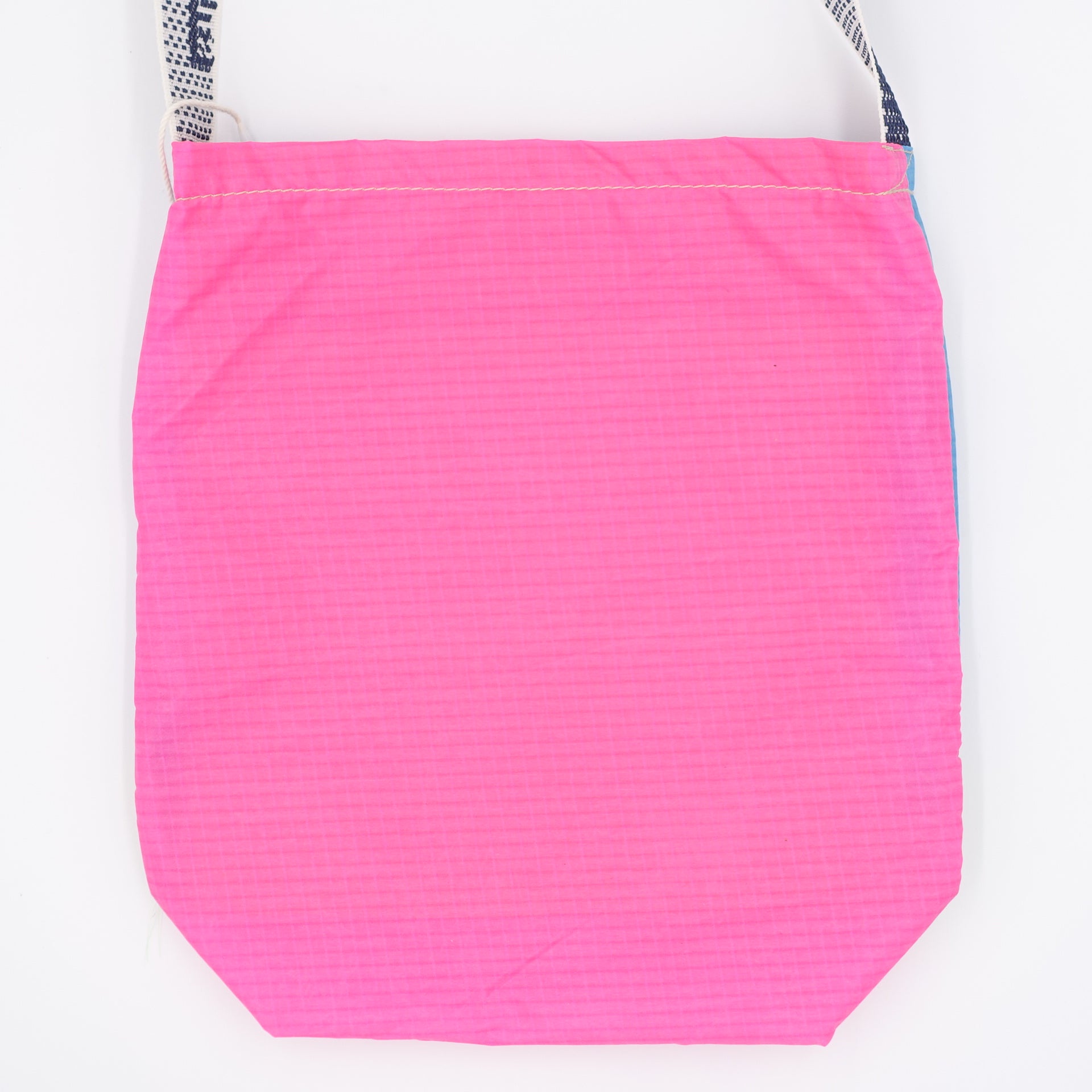 EXCLUSIVE CUT_SACOCHE