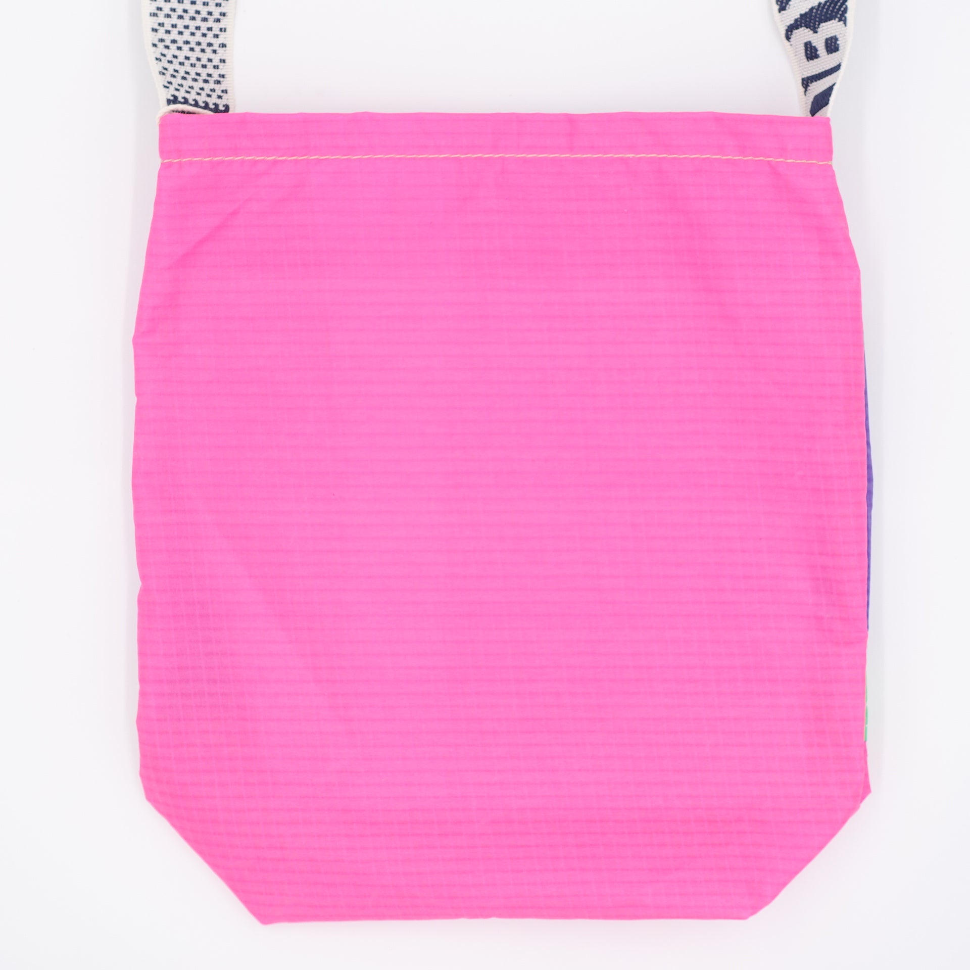 EXCLUSIVE CUT_SACOCHE