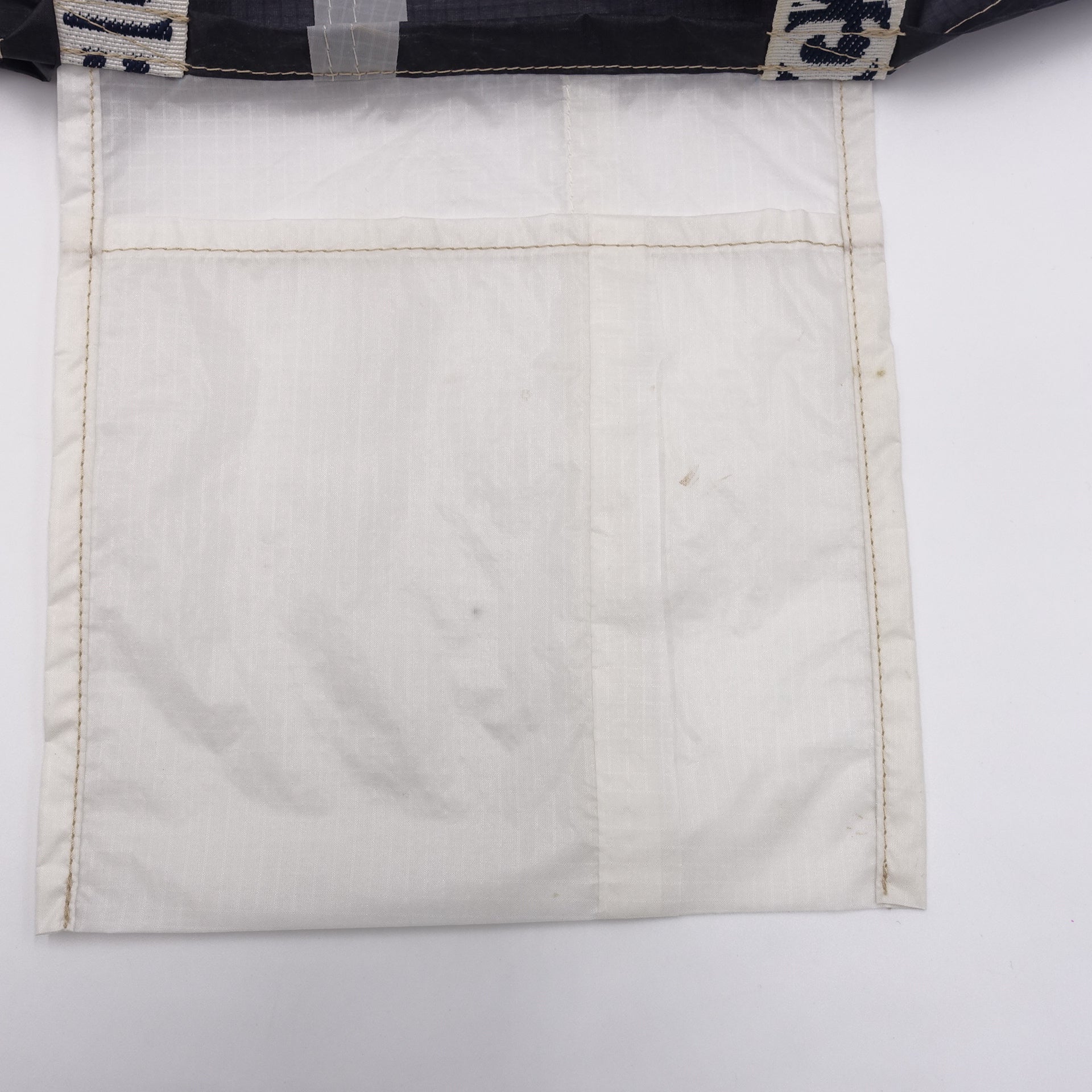 EXCLUSIVE CUT_TOTE M