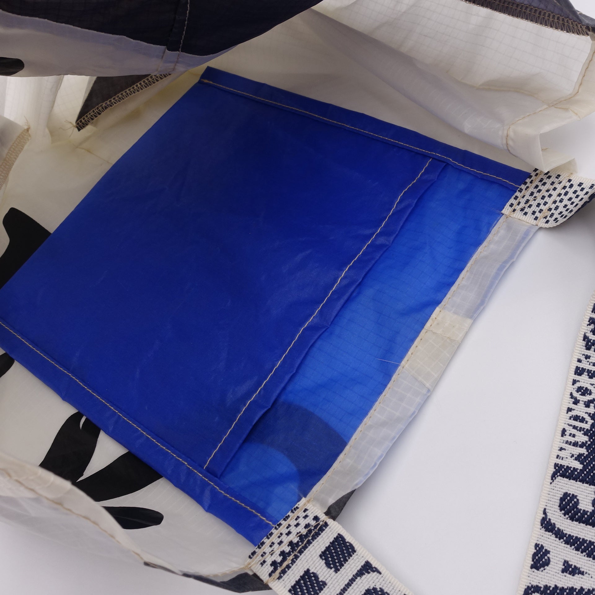 EXCLUSIVE CUT_TOTE M