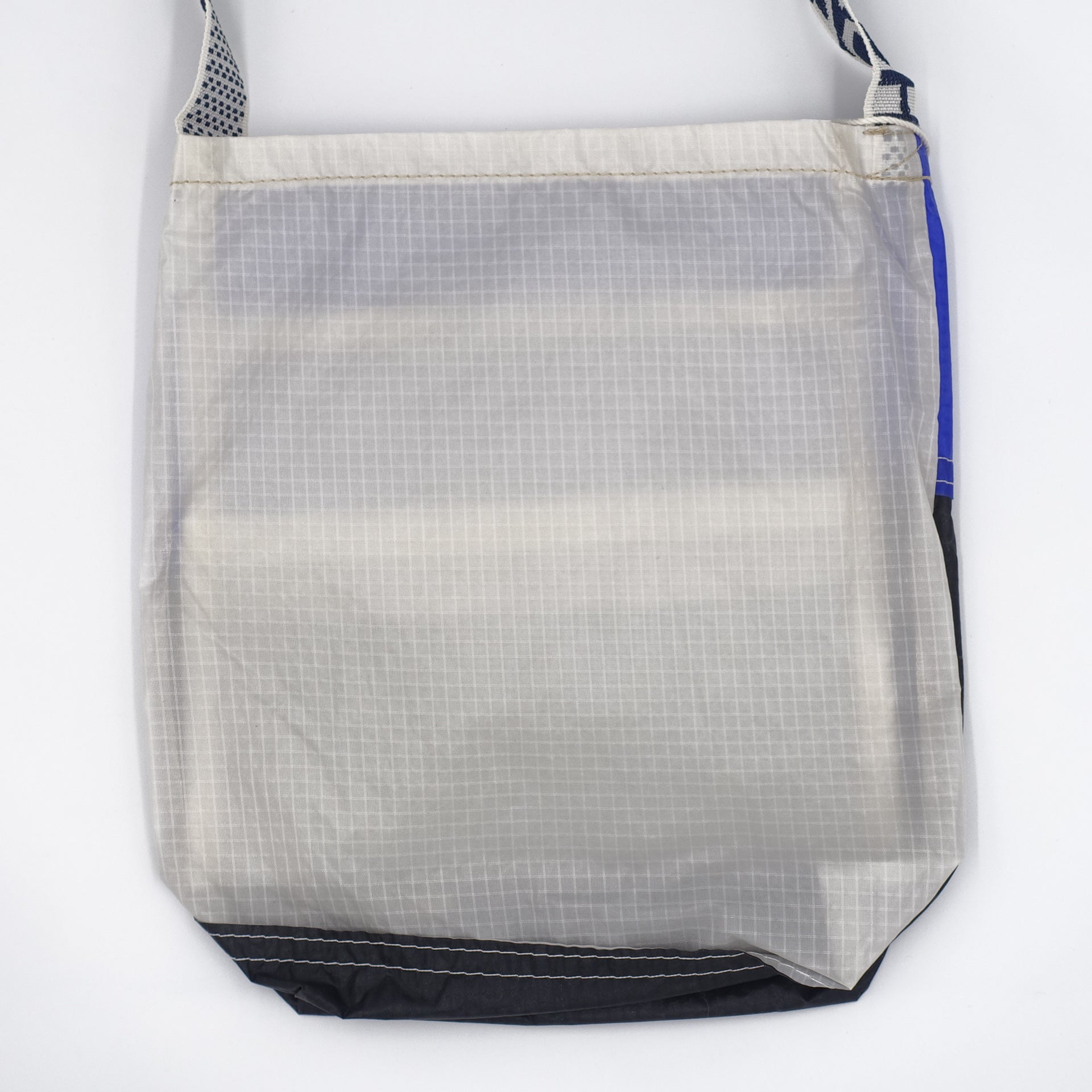 EXCLUSIVE CUT_SACOCHE