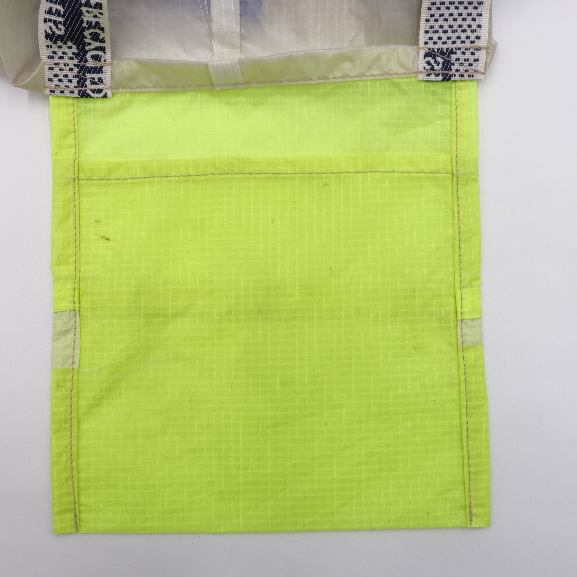 EXCLUSIVE CUT_TOTE M