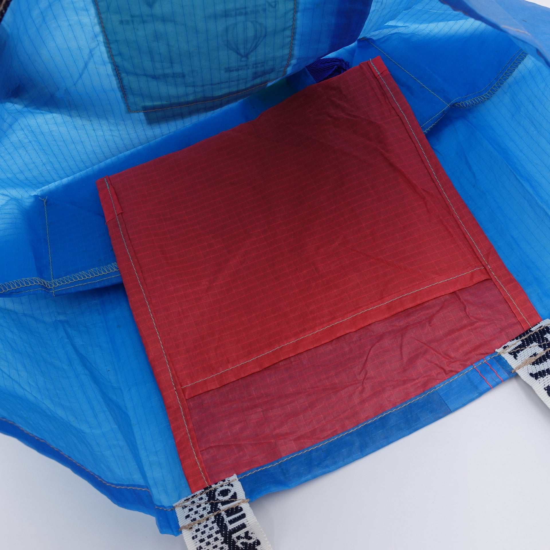 EXCLUSIVE CUT_TOTE M