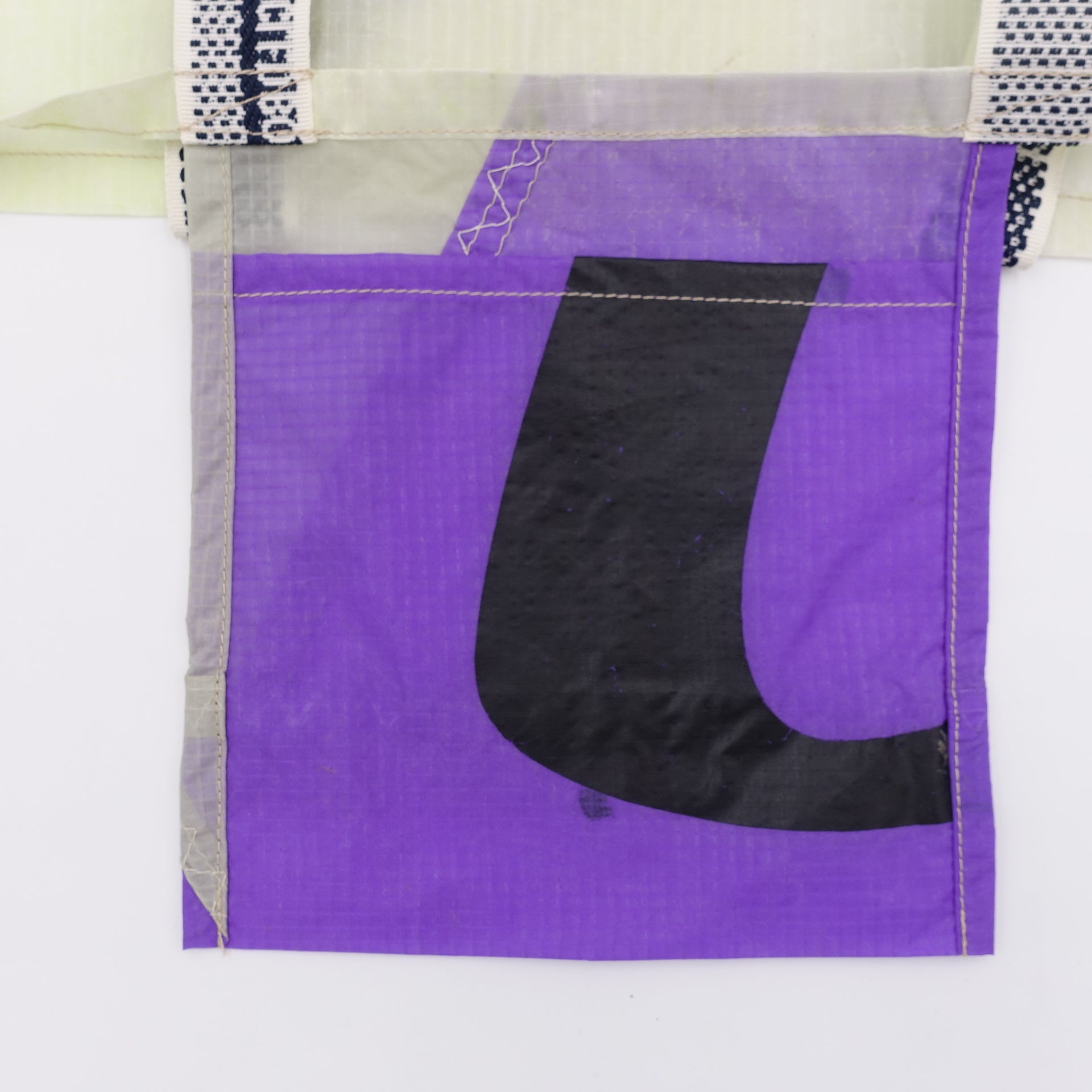 EXCLUSIVE CUT_TOTE M