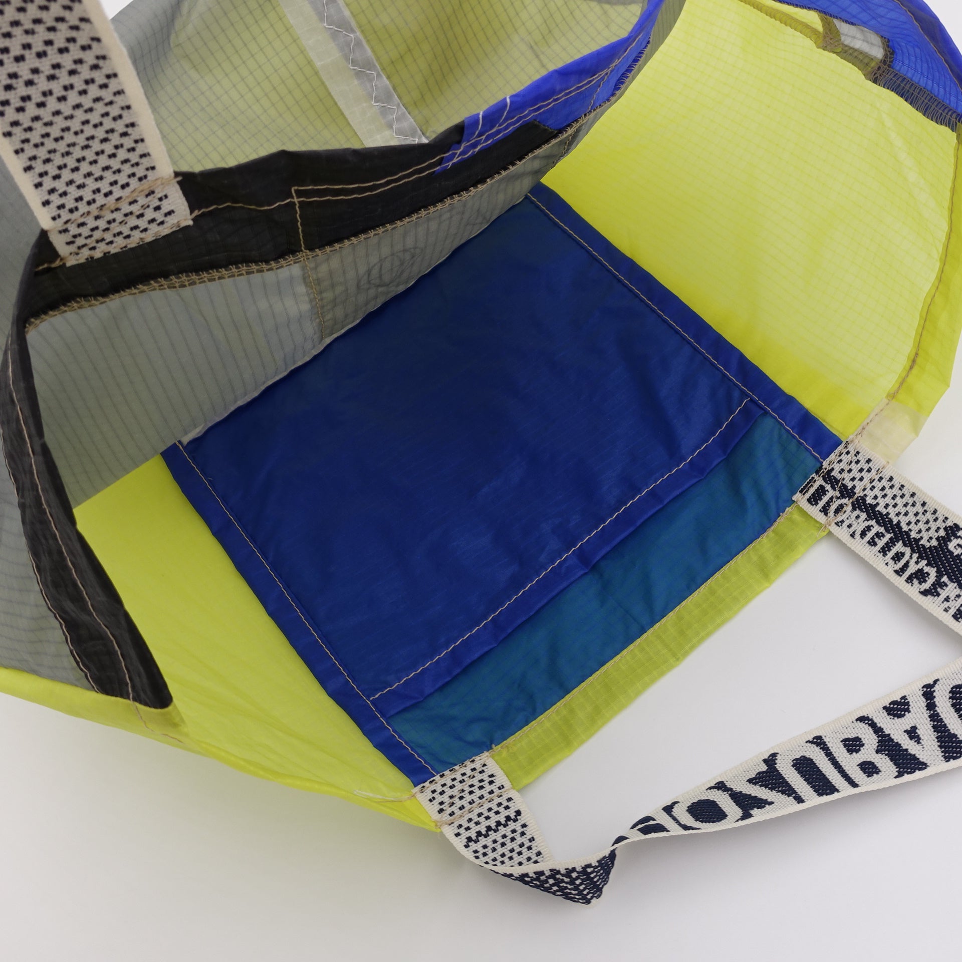 COMPOSITE CUT_TOTE M