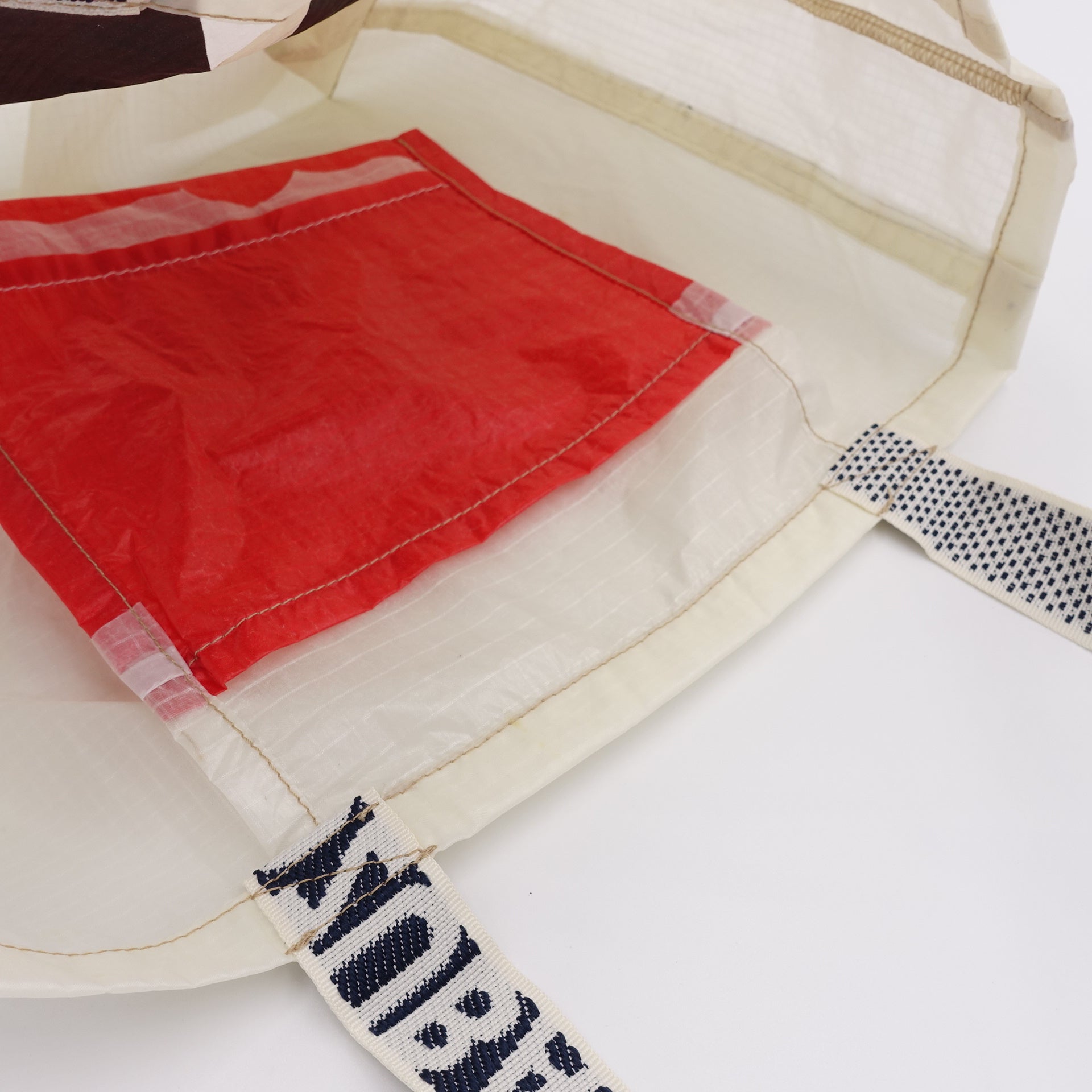 EXCLUSIVE CUT_TOTE M