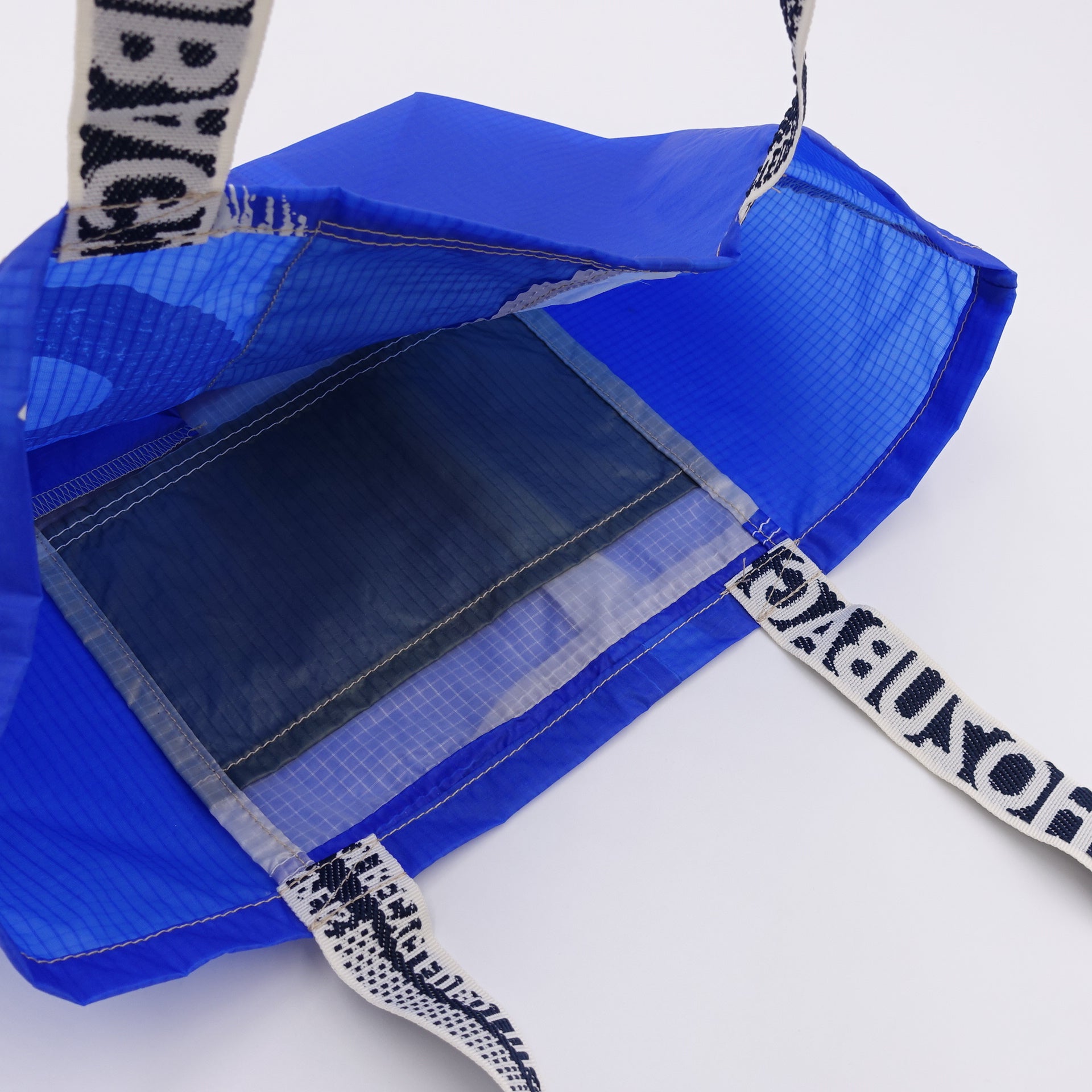 EXCLUSIVE CUT_TOTE M