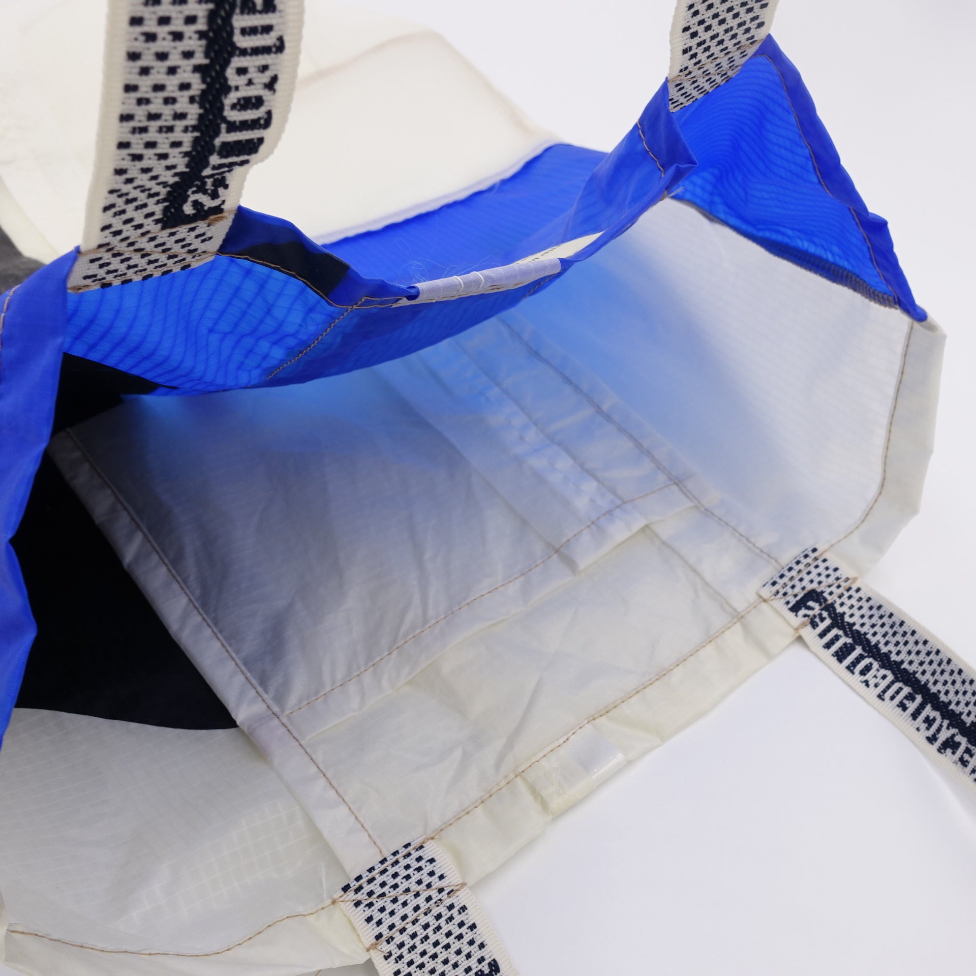 EXCLUSIVE CUT_TOTE L