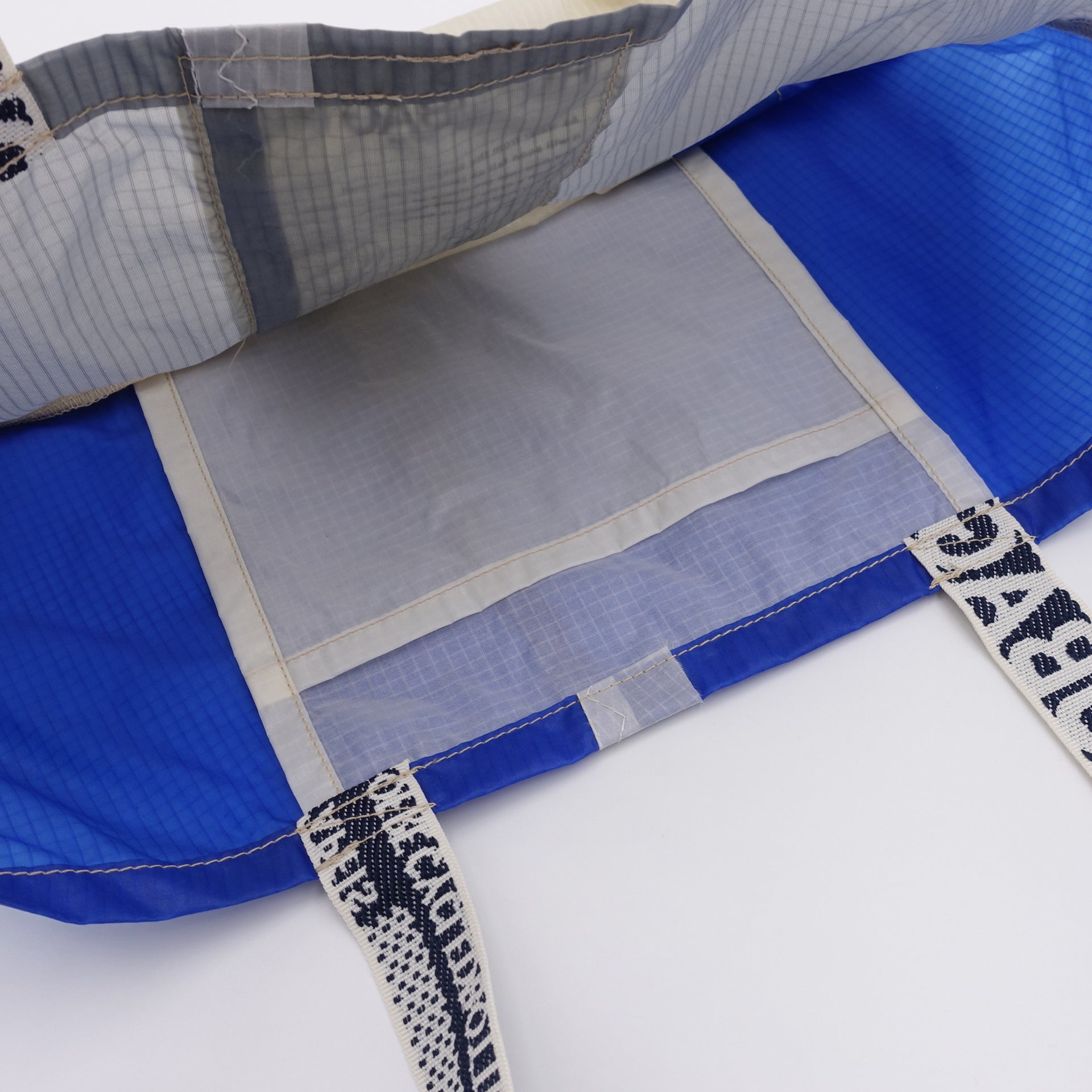 EXCLUSIVE CUT_TOTE M