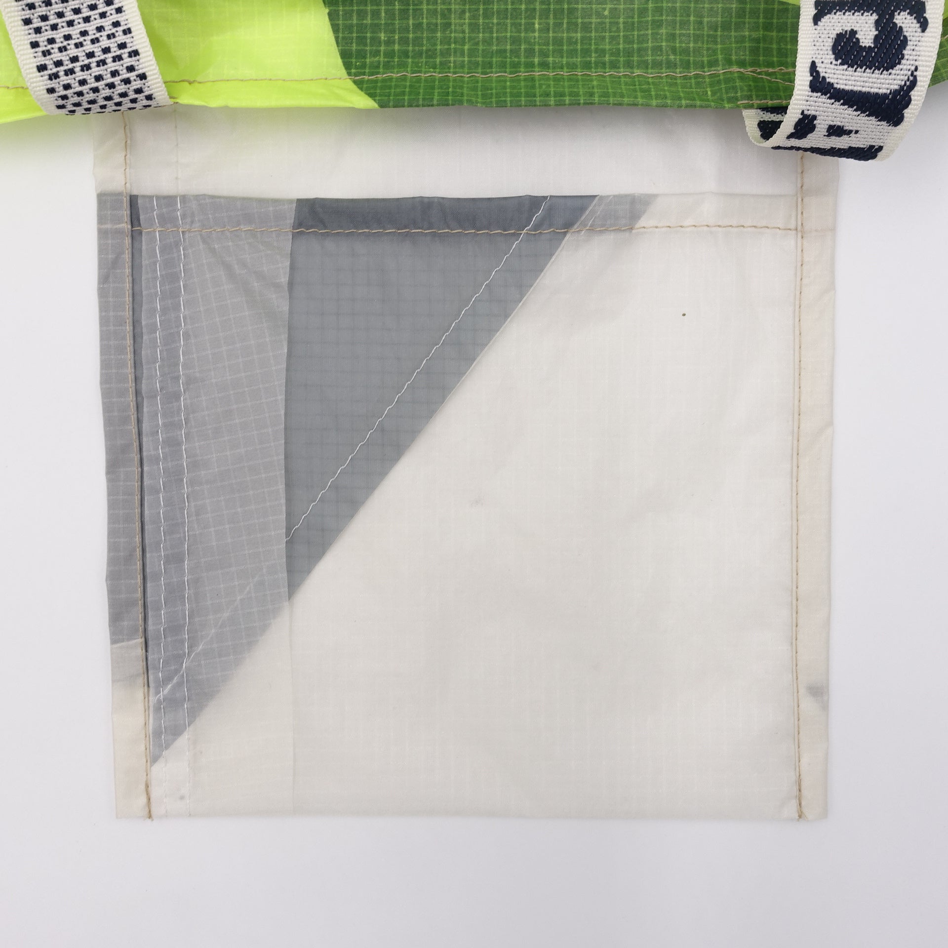 EXCLUSIVE CUT_TOTE M