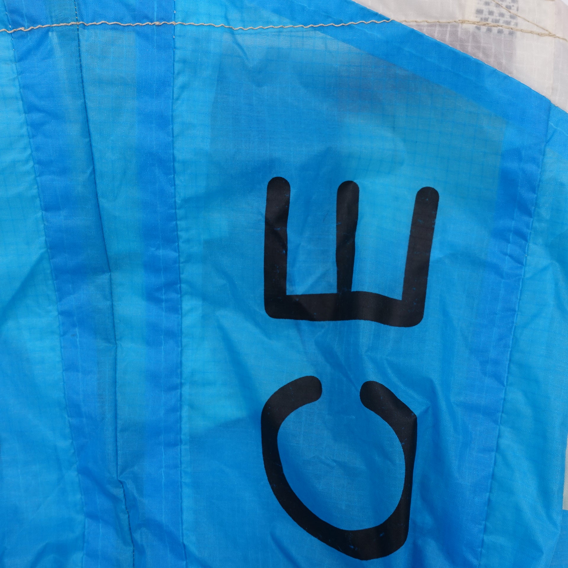 EXCLUSIVE CUT_TOTE M