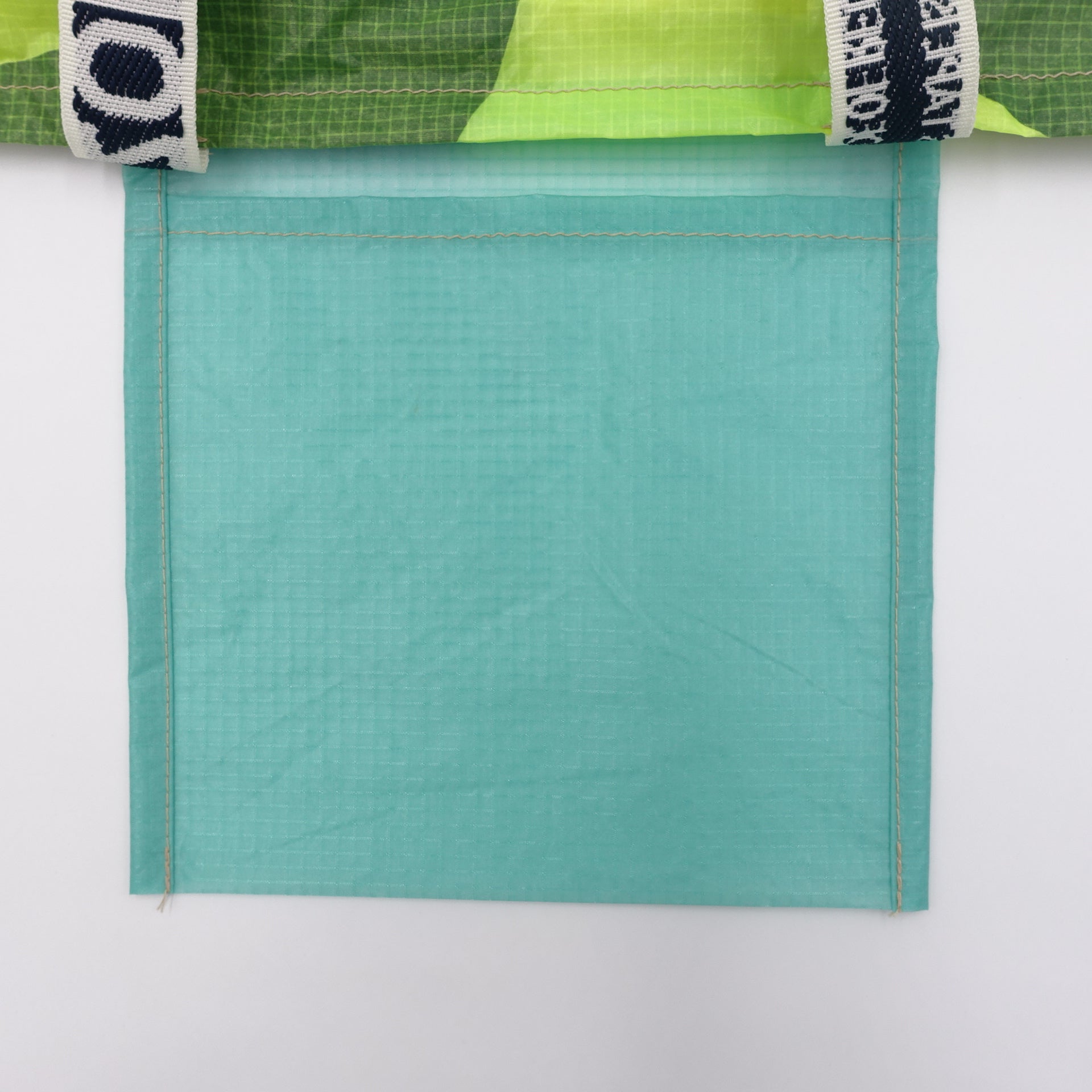 EXCLUSIVE CUT_TOTE M