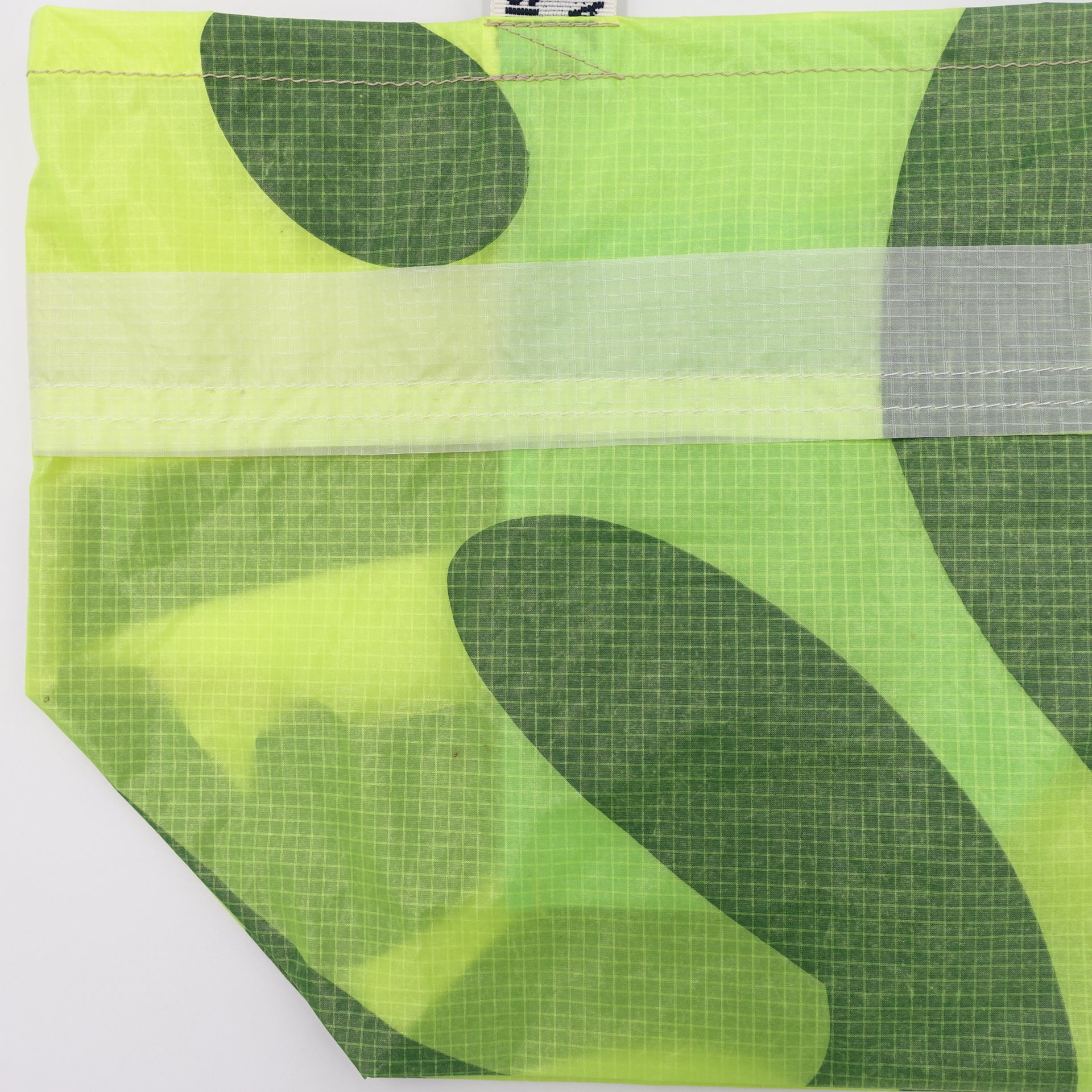 EXCLUSIVE CUT_TOTE M