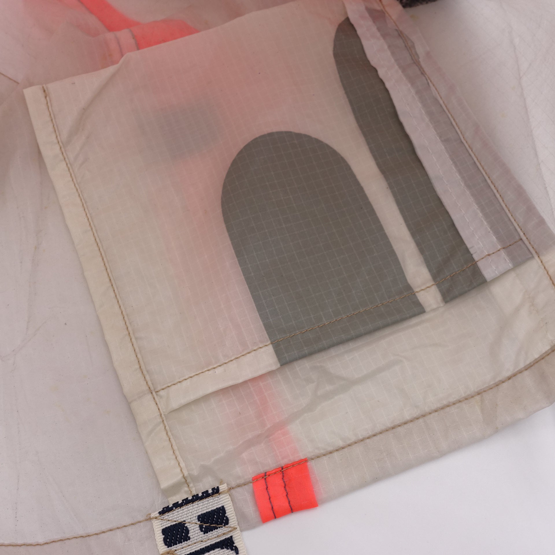 EXCLUSIVE CUT_TOTE M