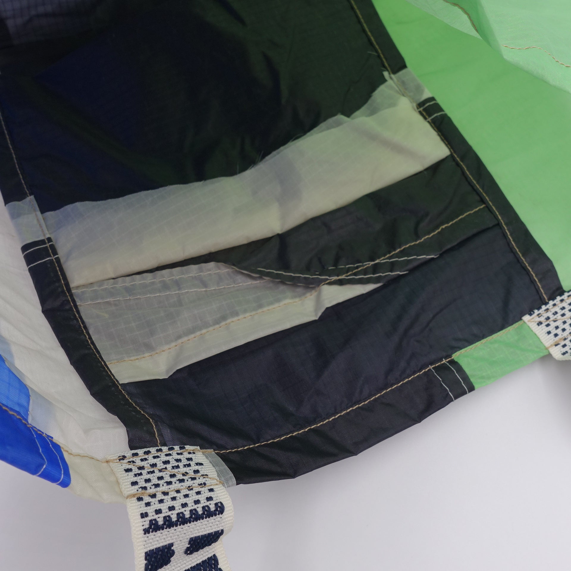 EXCLUSIVE CUT_TOTE M