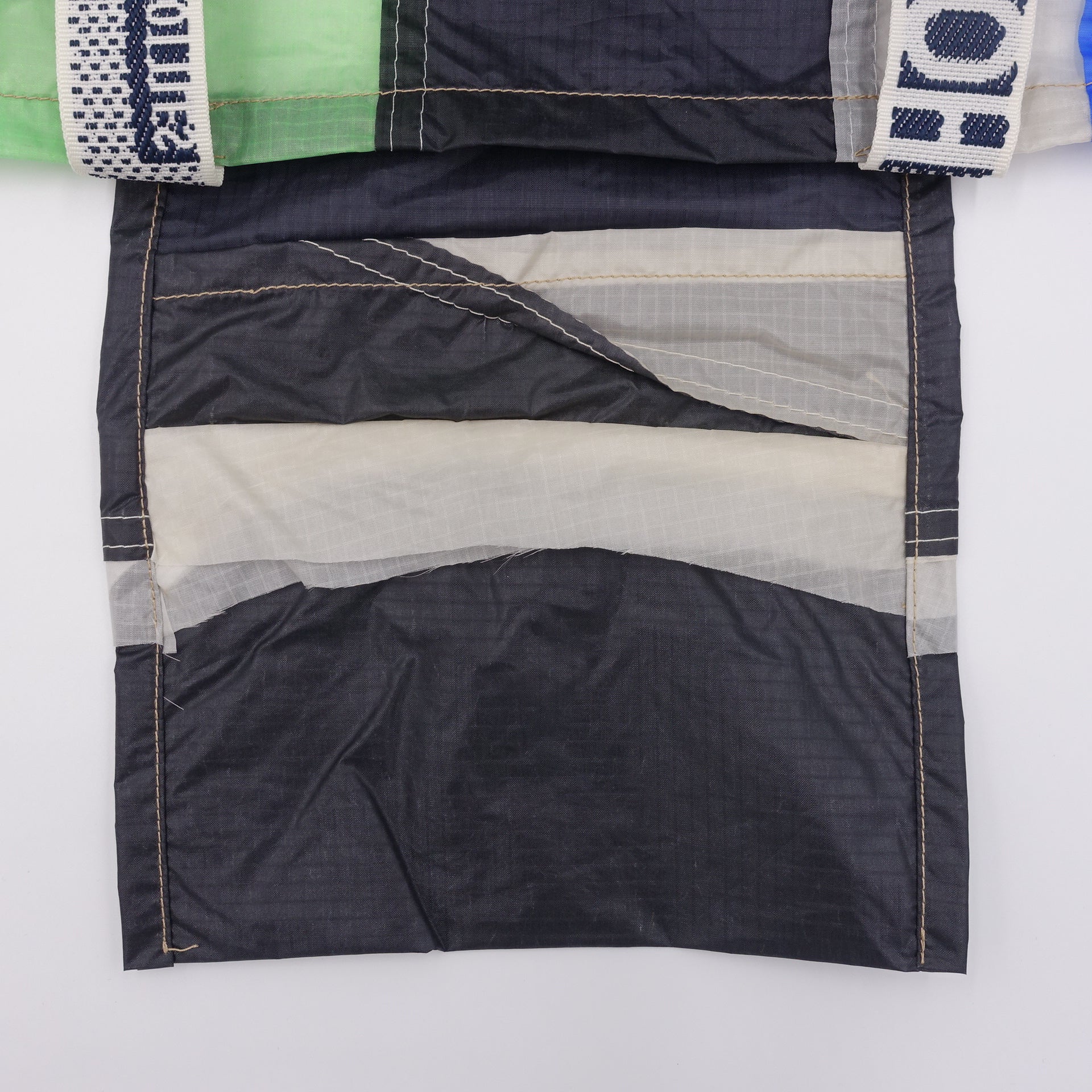 EXCLUSIVE CUT_TOTE M