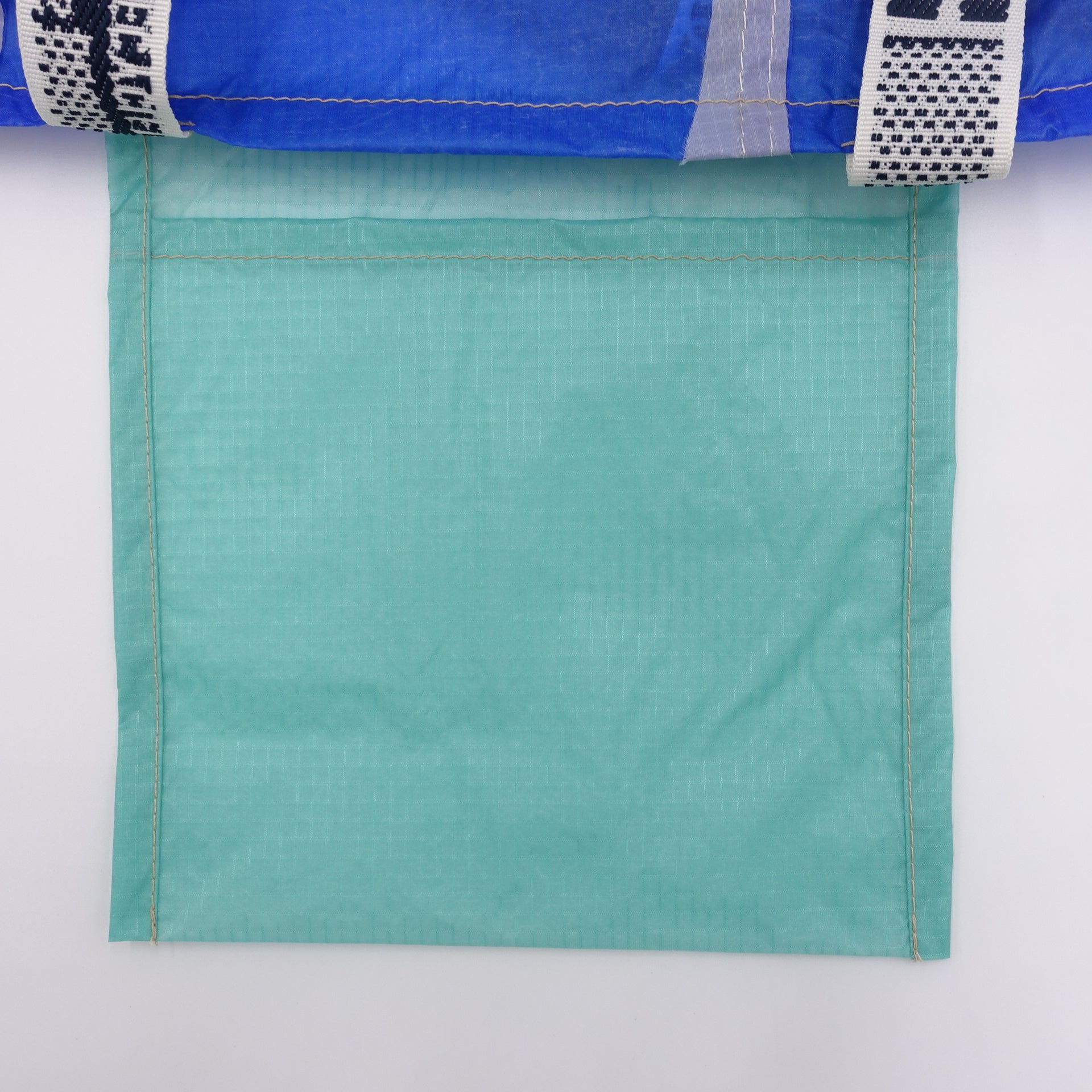 EXCLUSIVE CUT_TOTE M