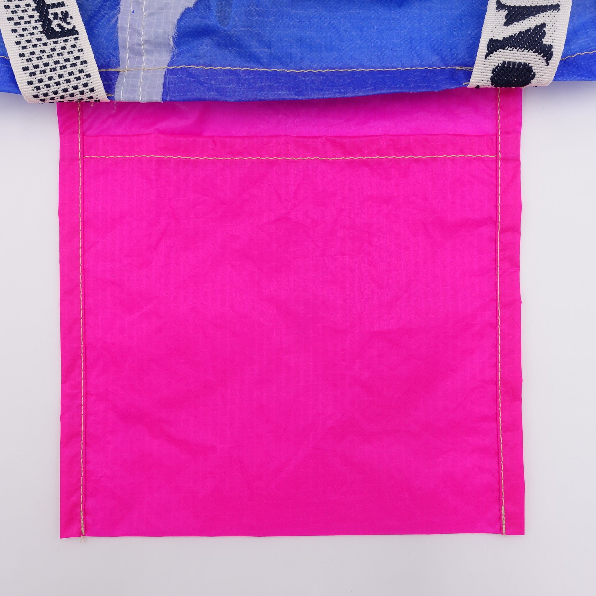 EXCLUSIVE CUT_TOTE M