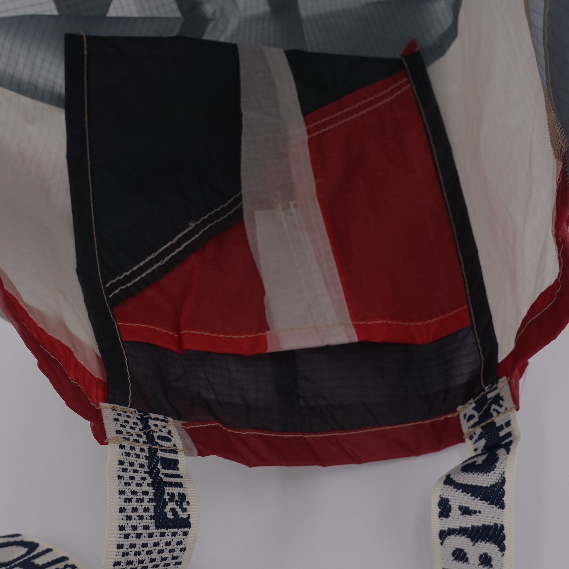 EXCLUSIVE CUT_TOTE M