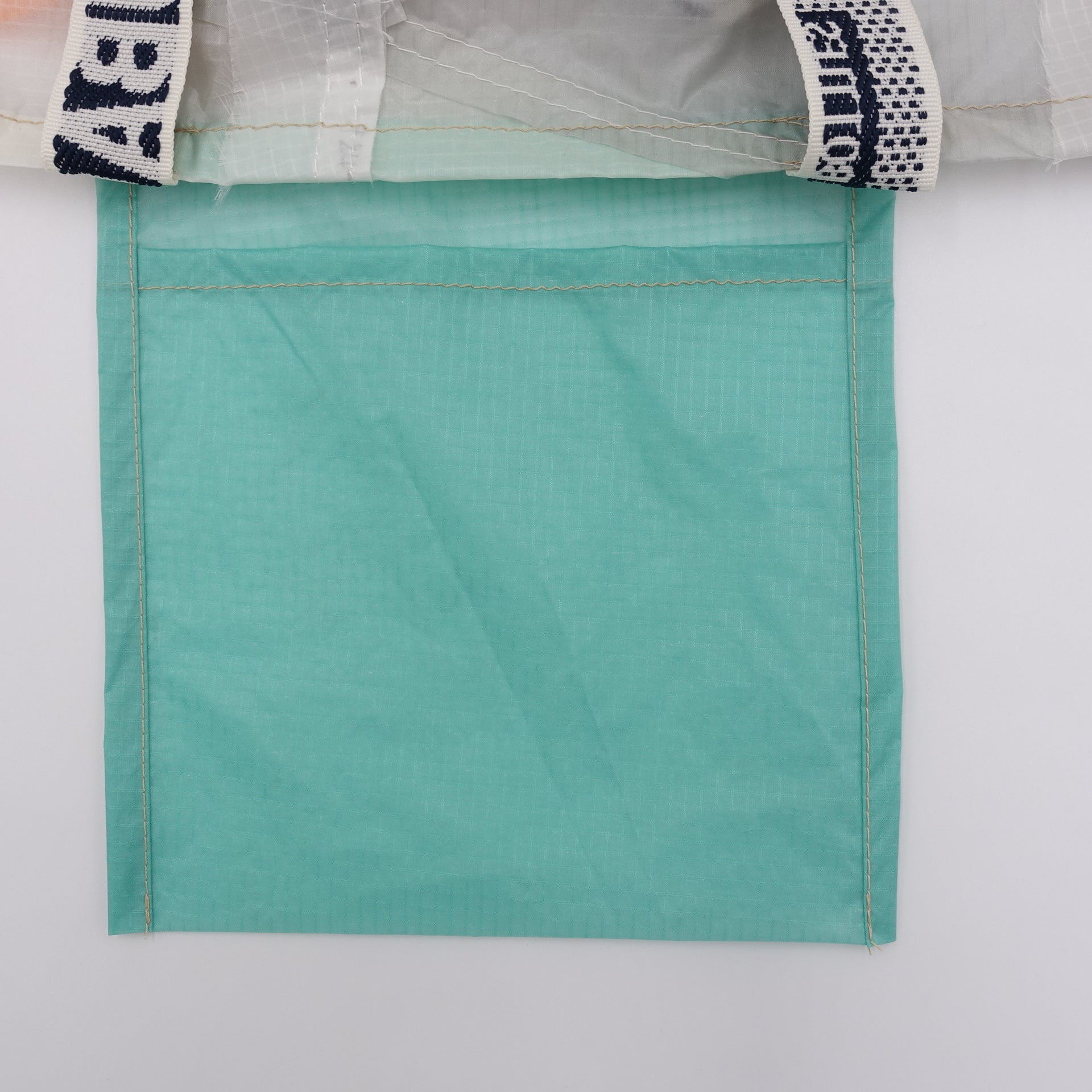 EXCLUSIVE CUT_TOTE M