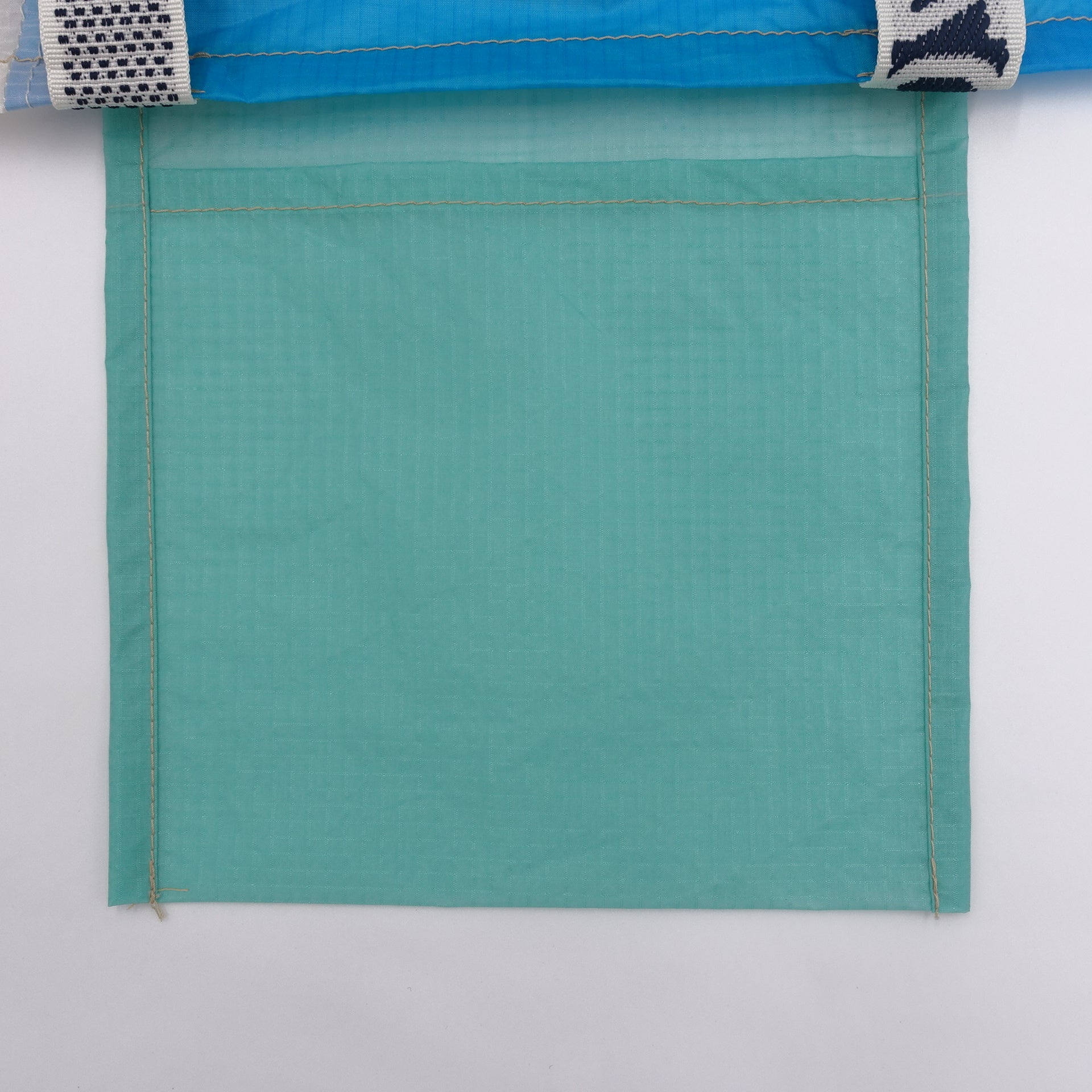 EXCLUSIVE CUT_TOTE M