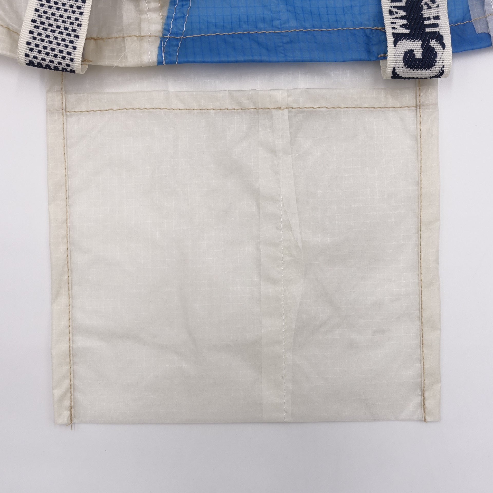 EXCLUSIVE CUT_TOTE M