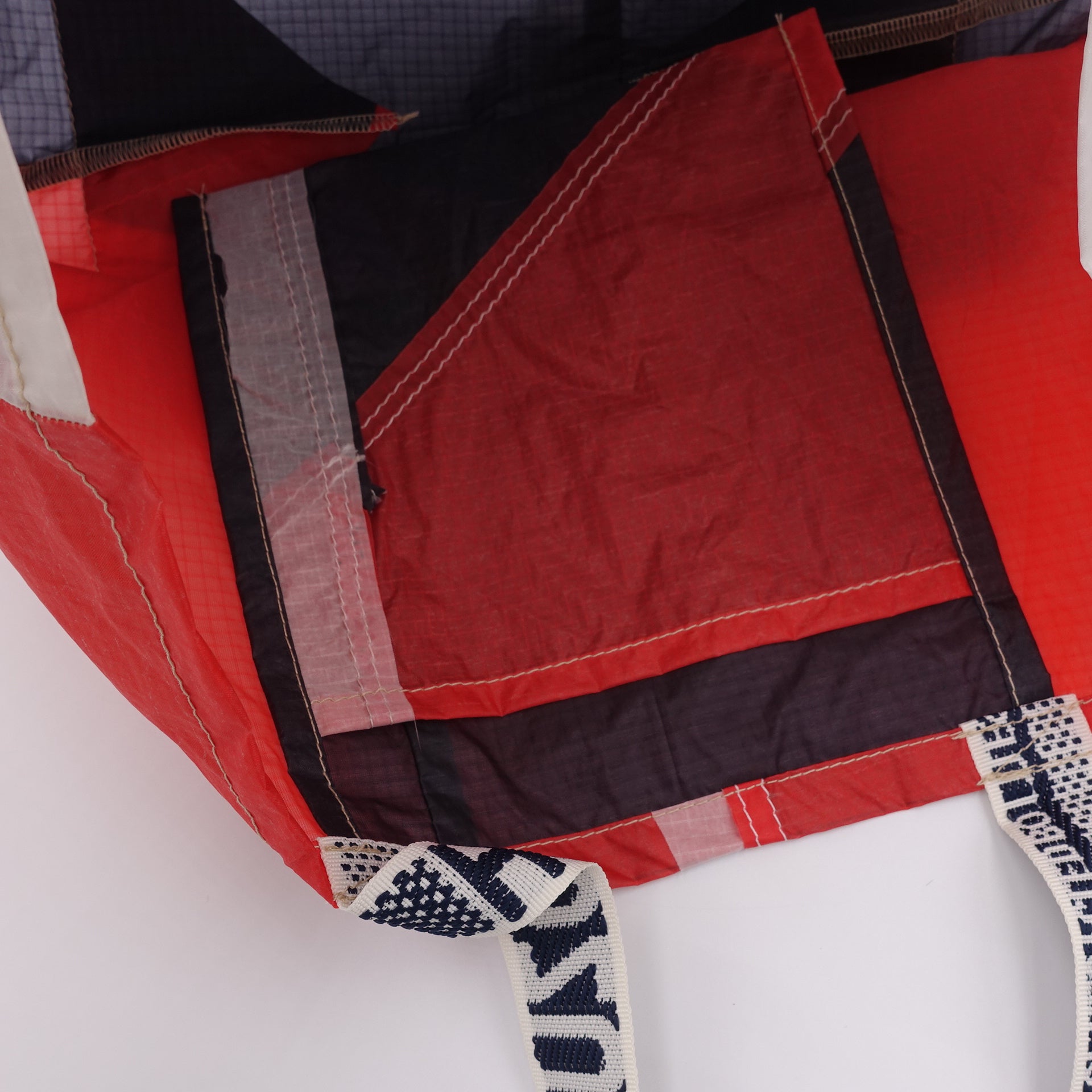 EXCLUSIVE CUT_TOTE M