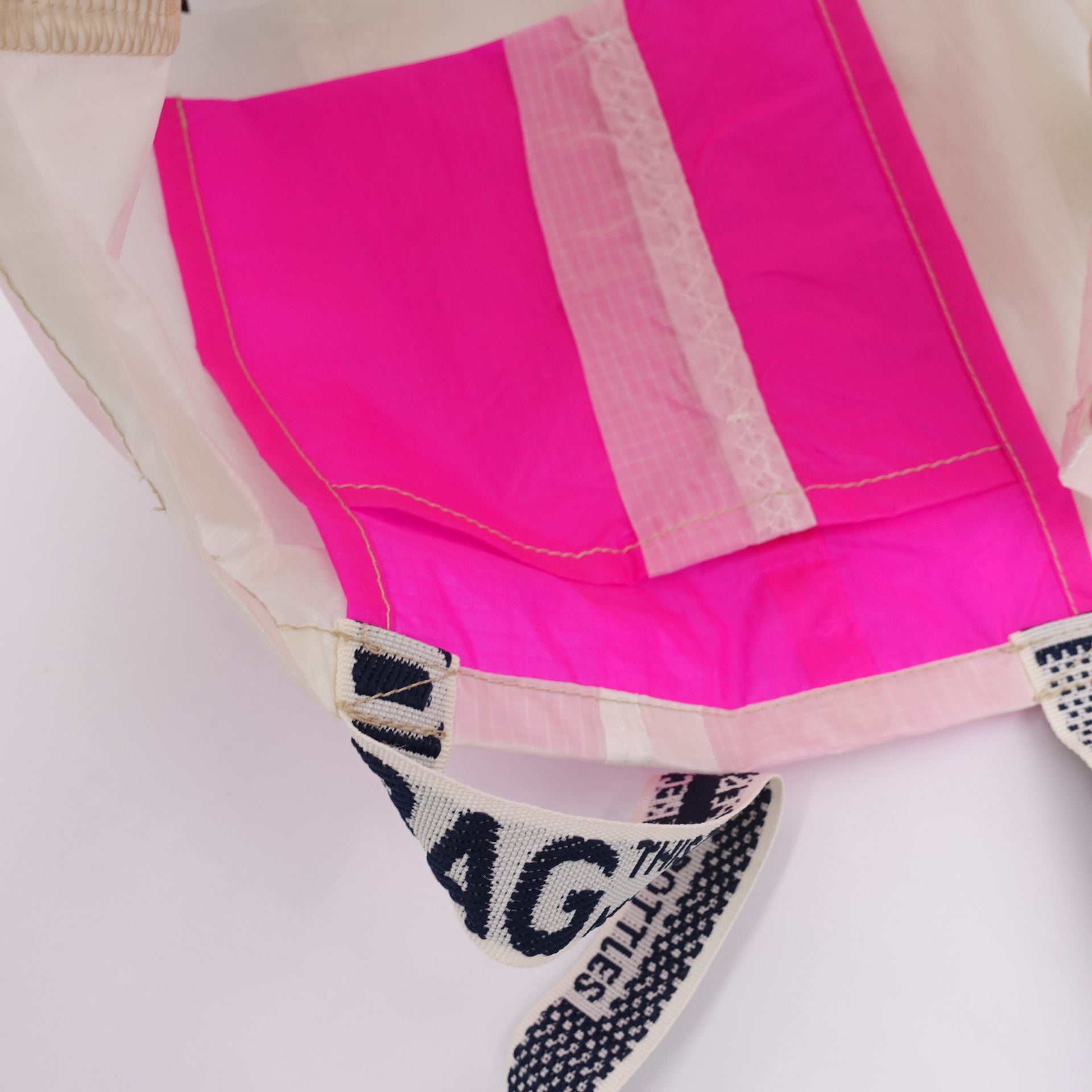 EXCLUSIVE CUT_TOTE M