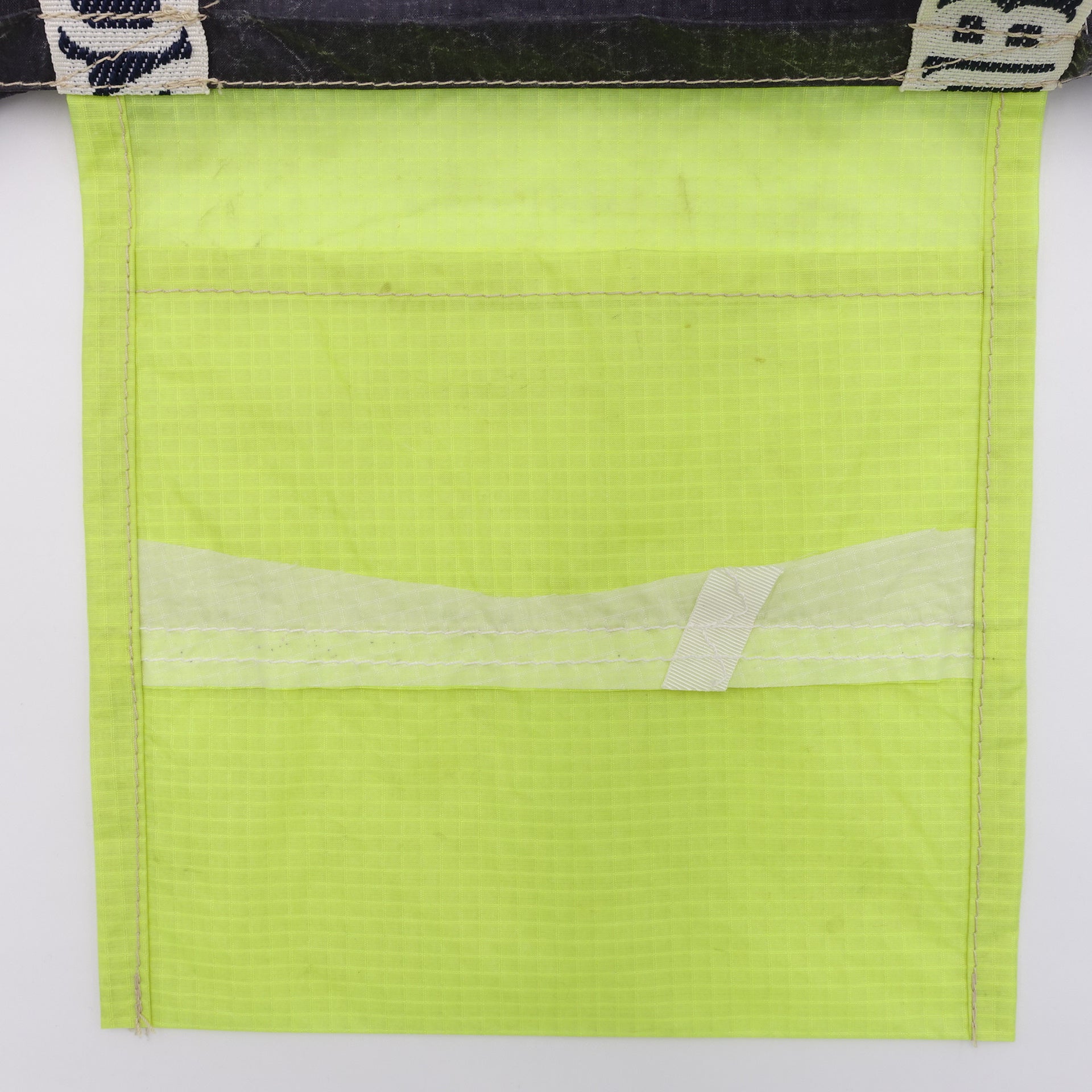 EXCLUSIVE CUT_TOTE L