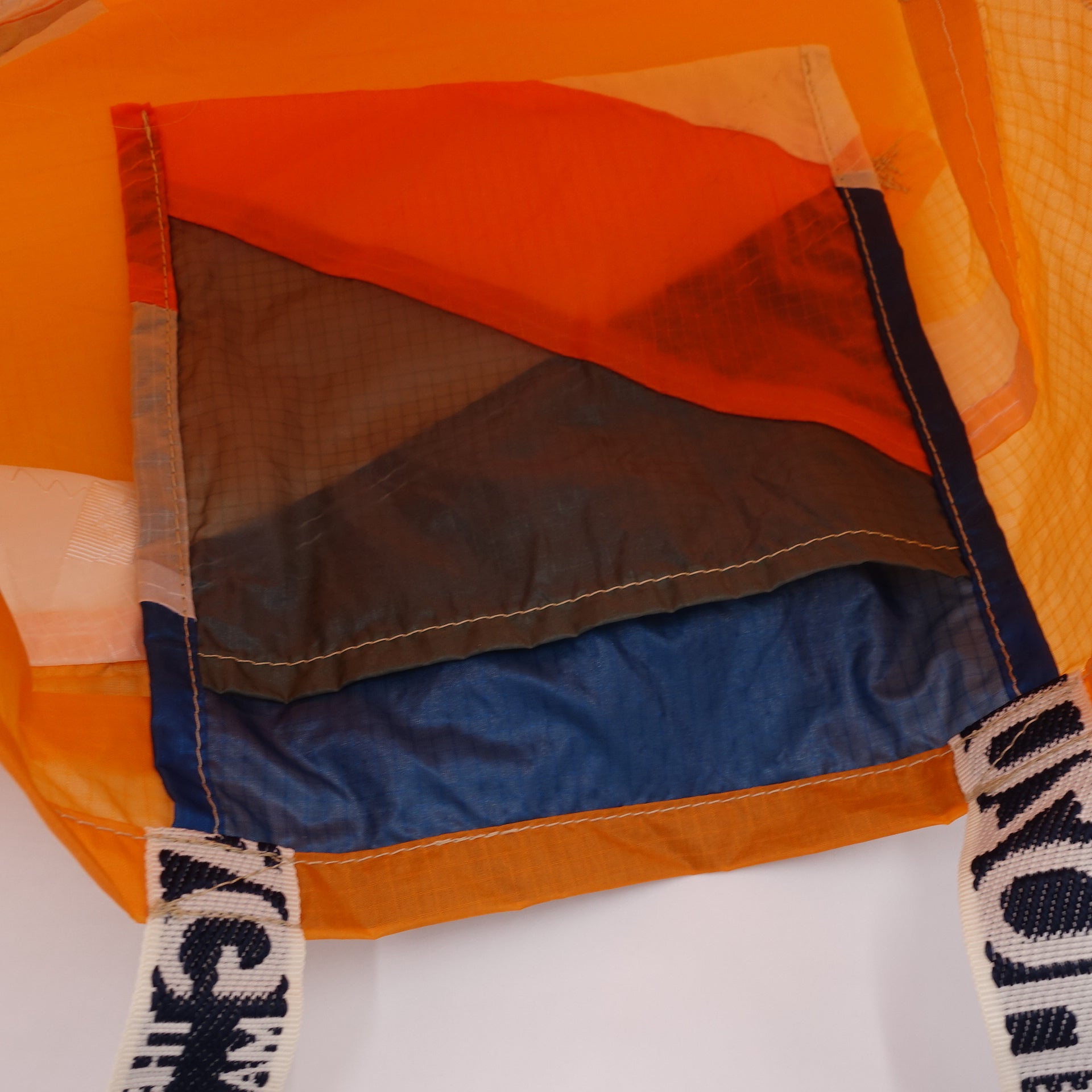 EXCLUSIVE CUT_TOTE L