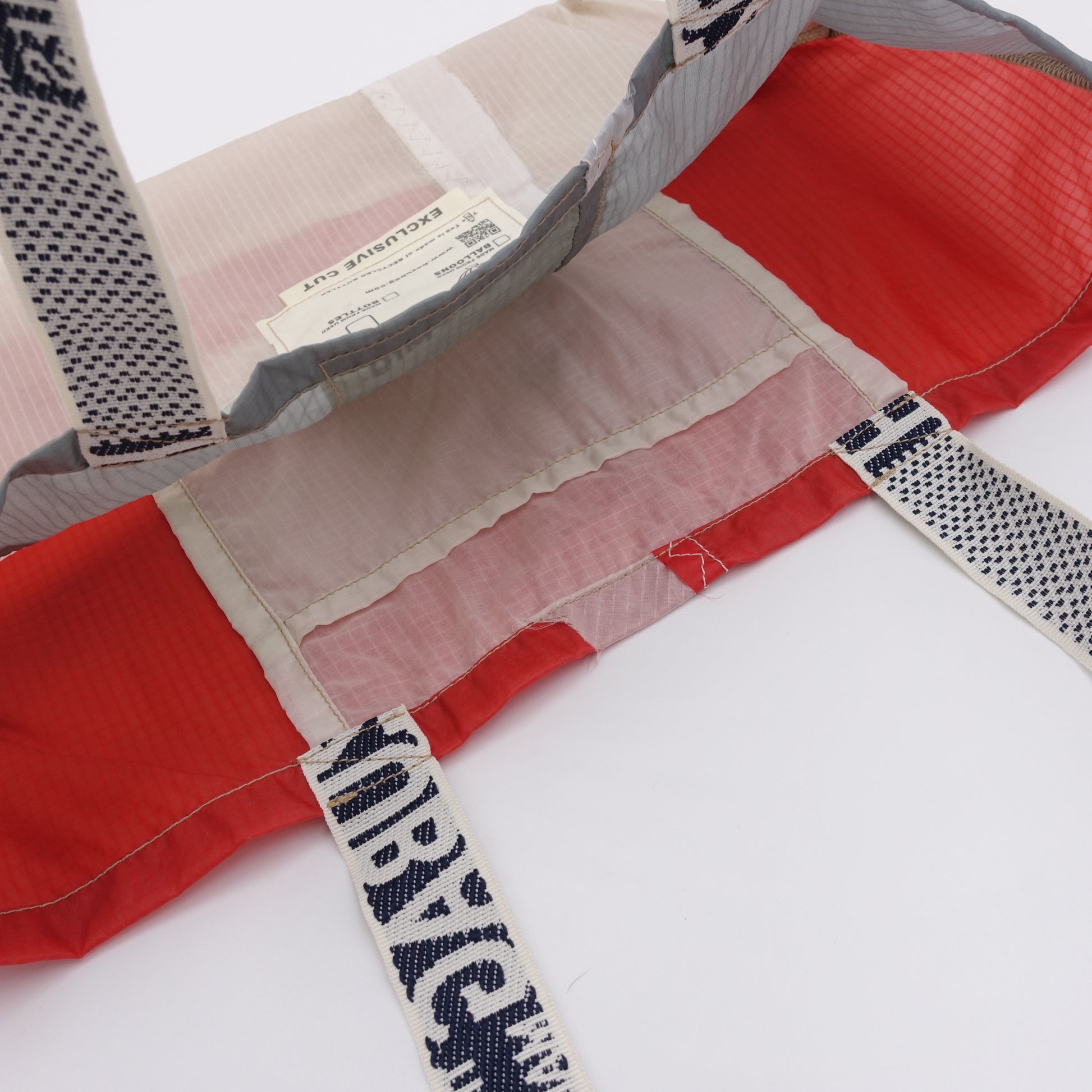 EXCLUSIVE CUT_TOTE M