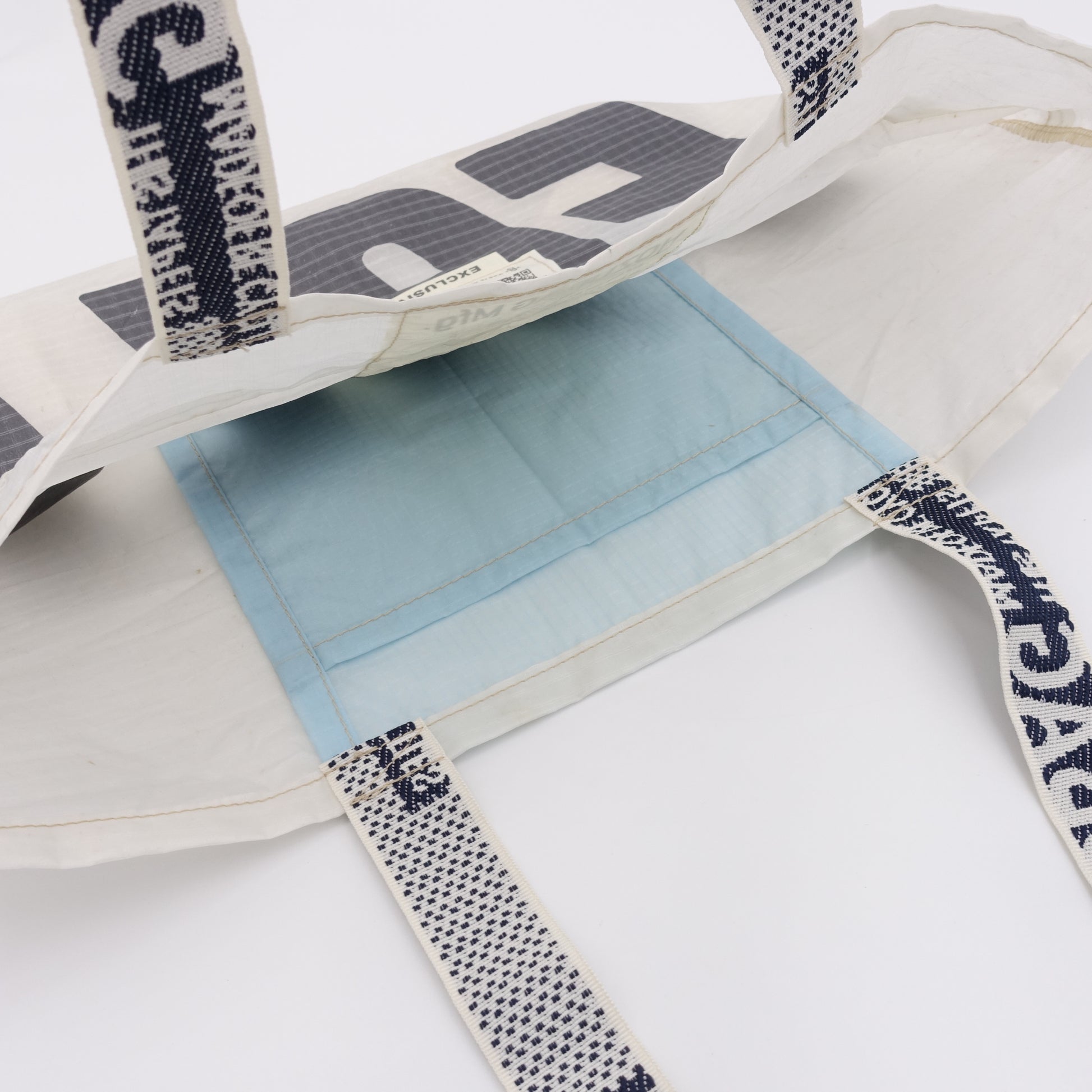 EXCLUSIVE CUT_TOTE M