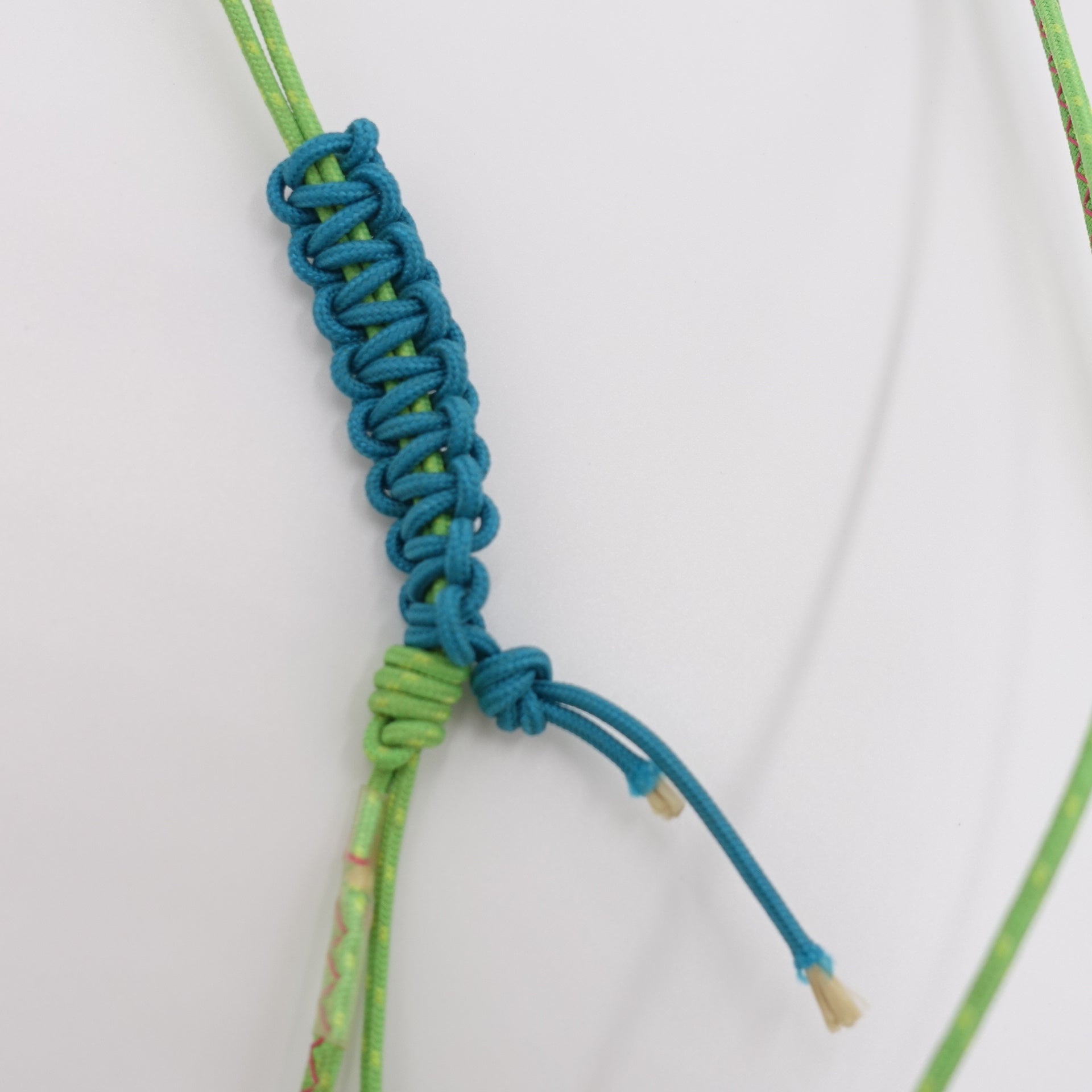 MOBILE PHONE SHOULDER STRAP