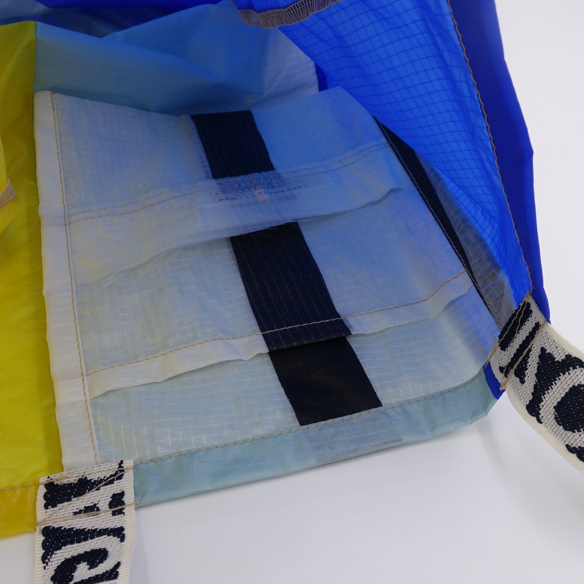 EXCLUSIVE CUT_TOTE L