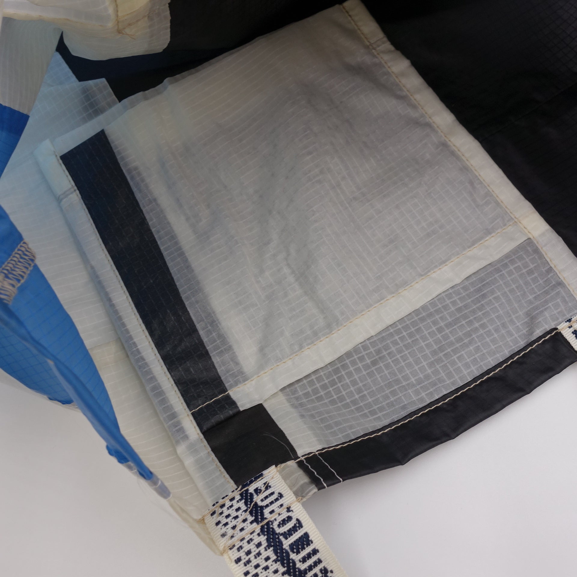 EXCLUSIVE CUT_TOTE L