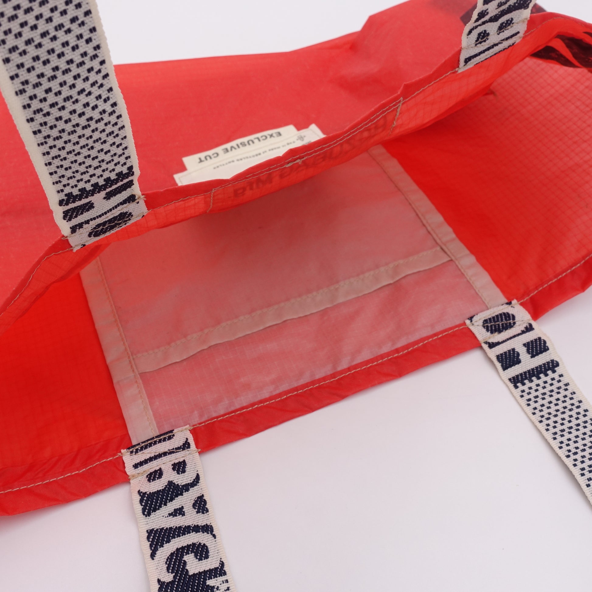 EXCLUSIVE CUT_TOTE M