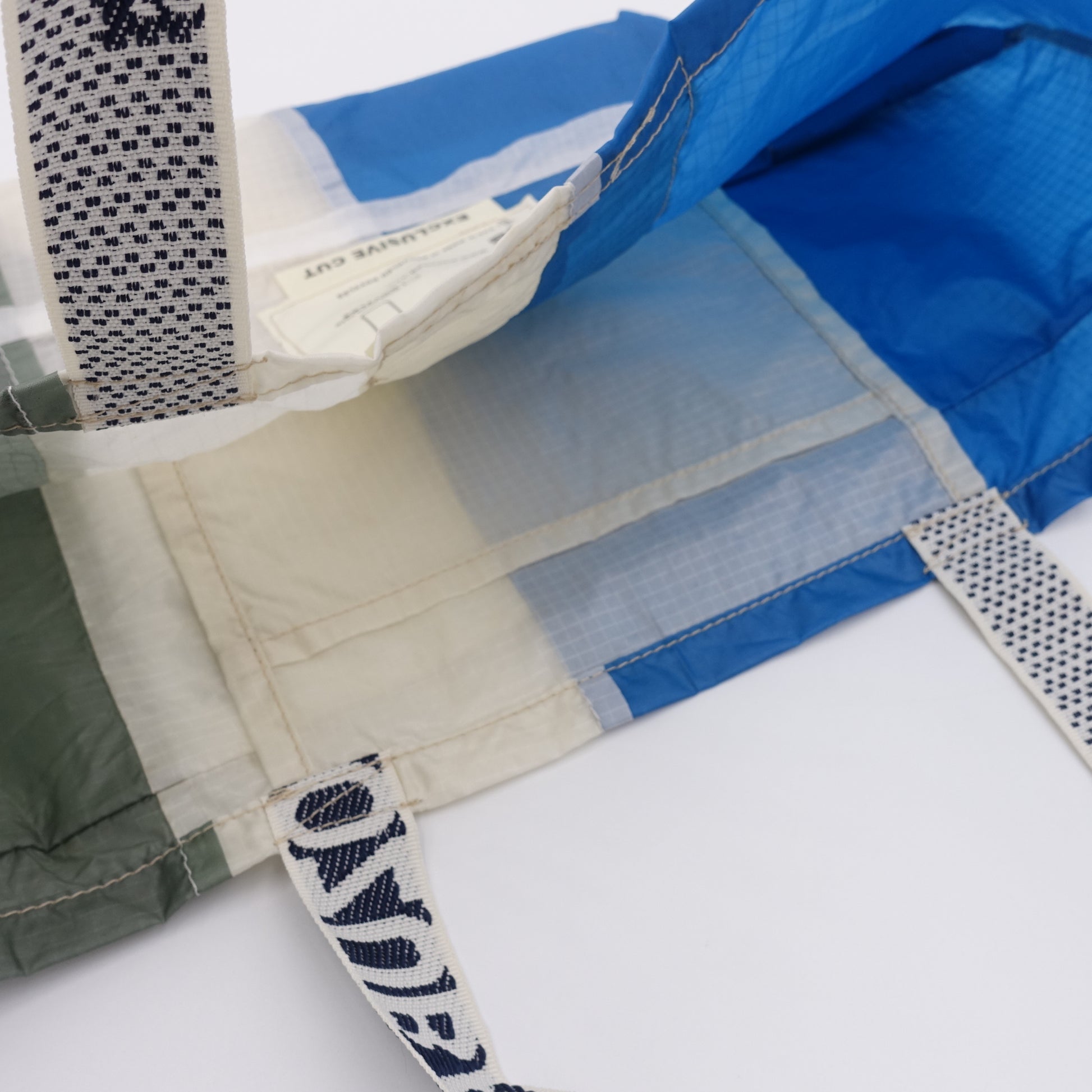 EXCLUSIVE CUT_TOTE M