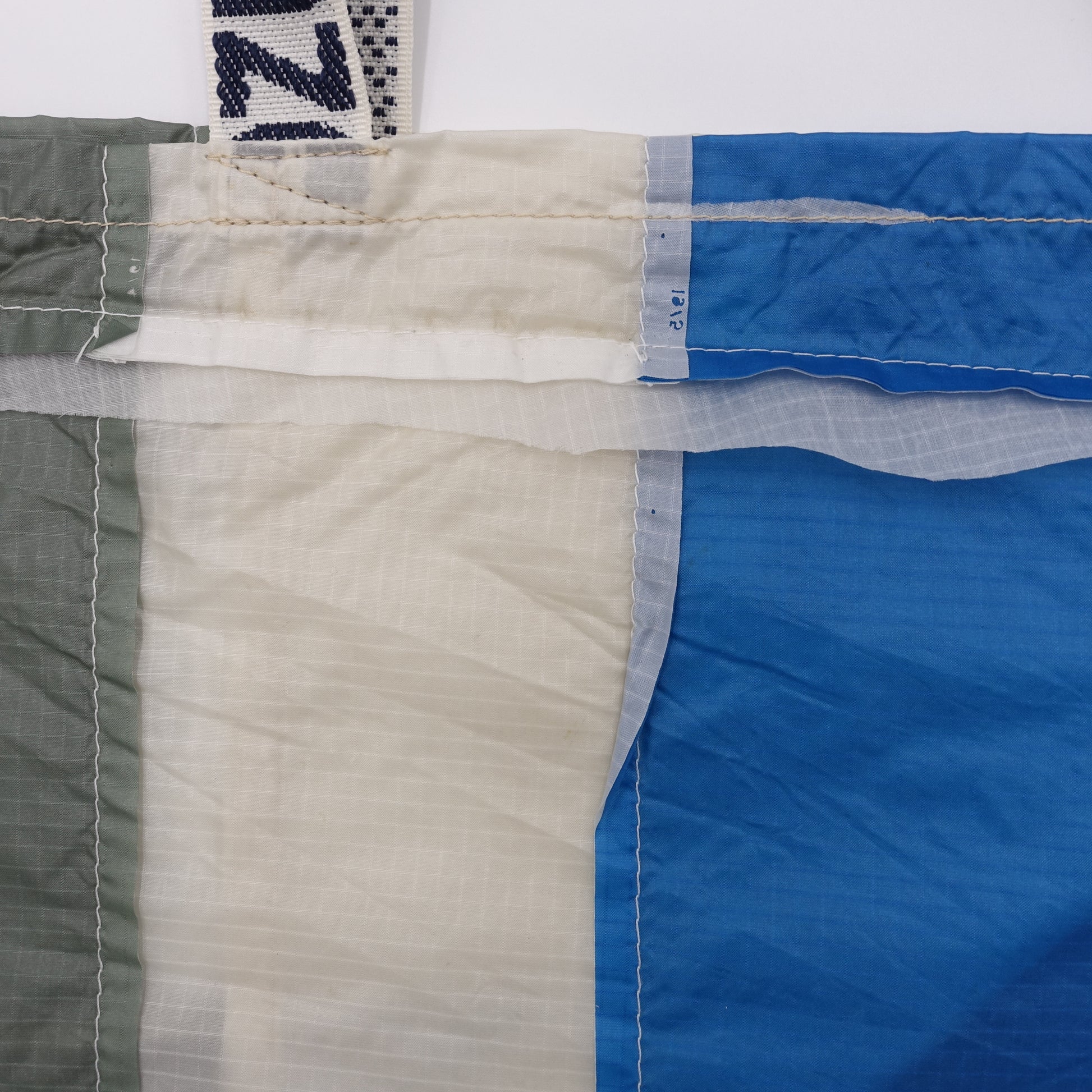 EXCLUSIVE CUT_TOTE M