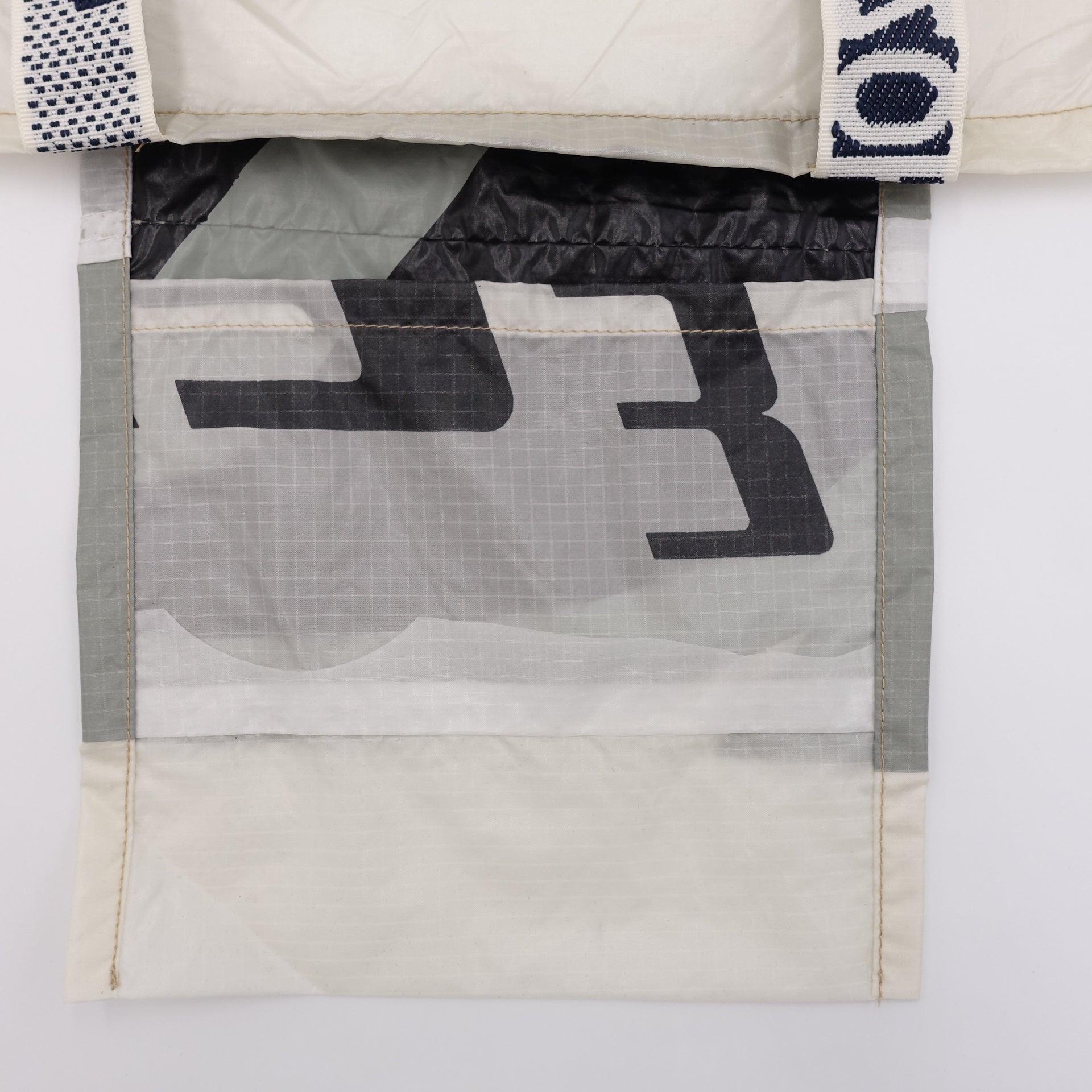 EXCLUSIVE CUT_TOTE M