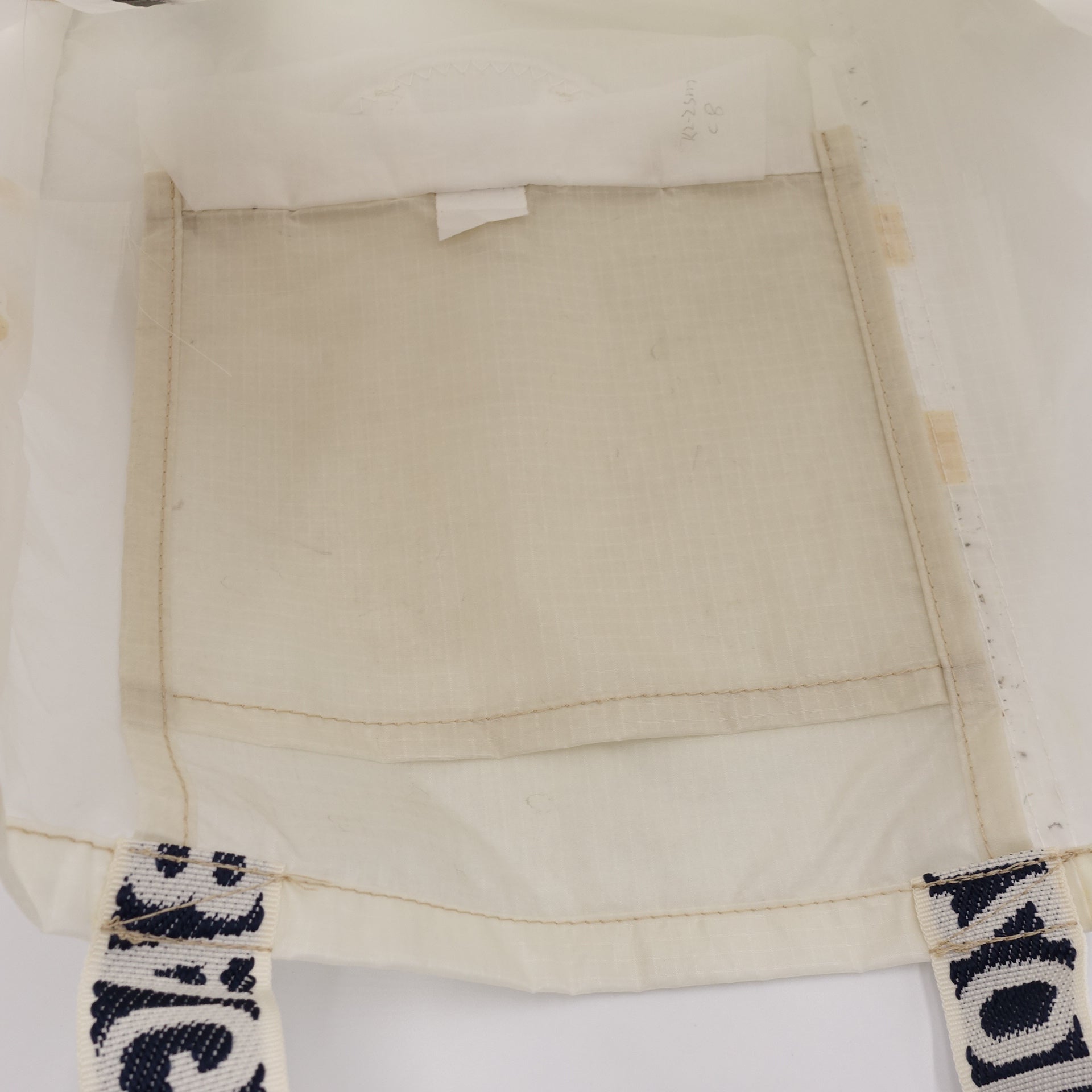 EXCLUSIVE CUT_TOTE L