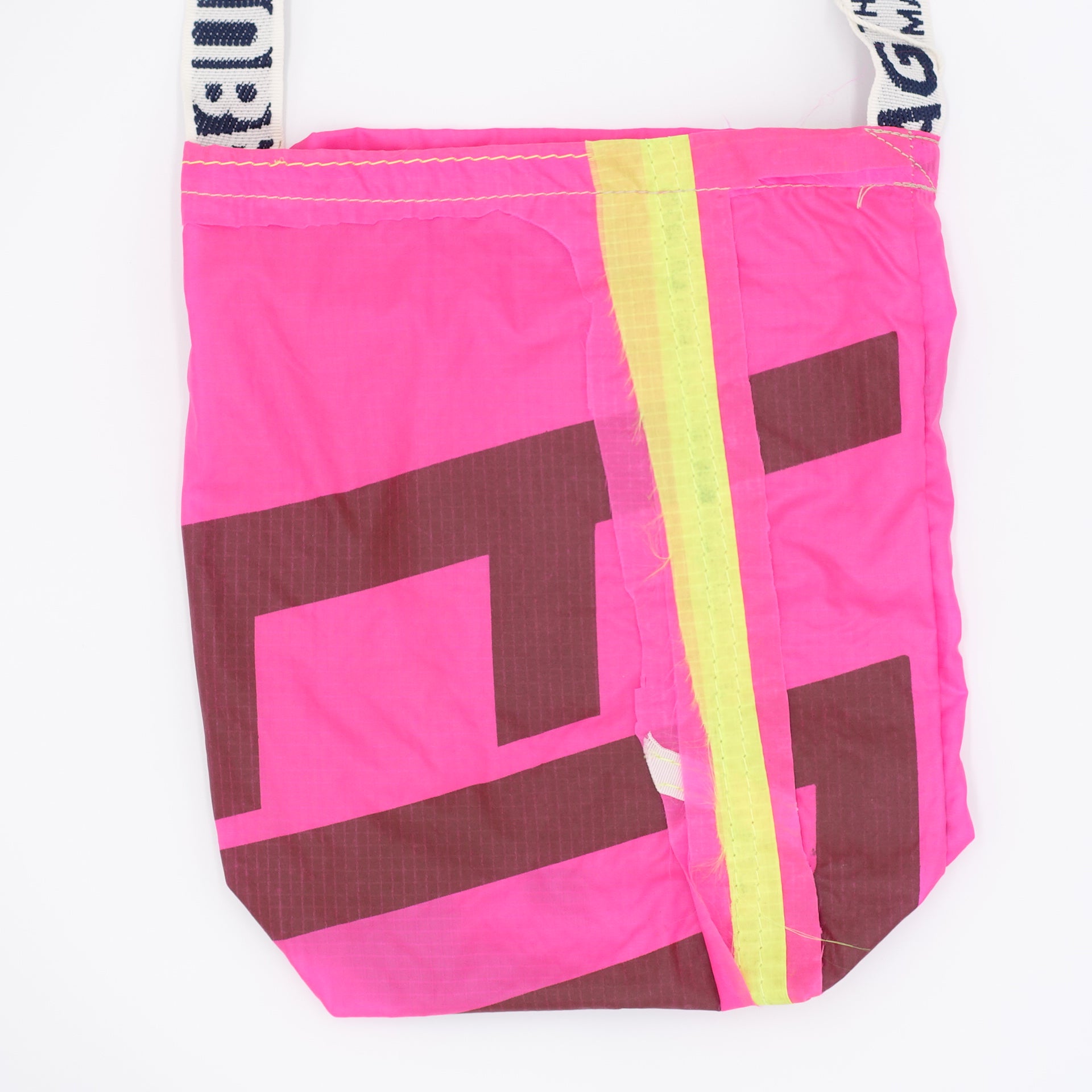 EXCLUSIVE CUT_SACOCHE