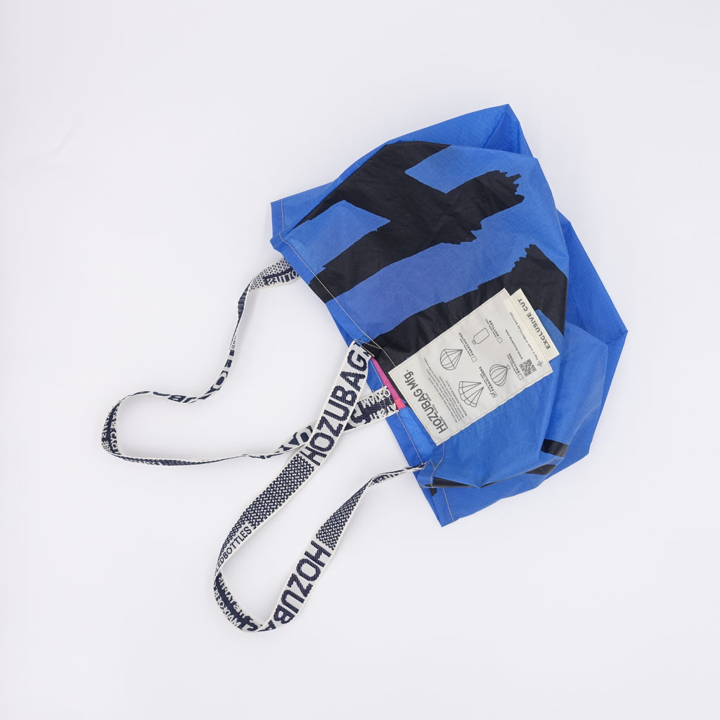 EXCLUSIF CUT_TOTE M