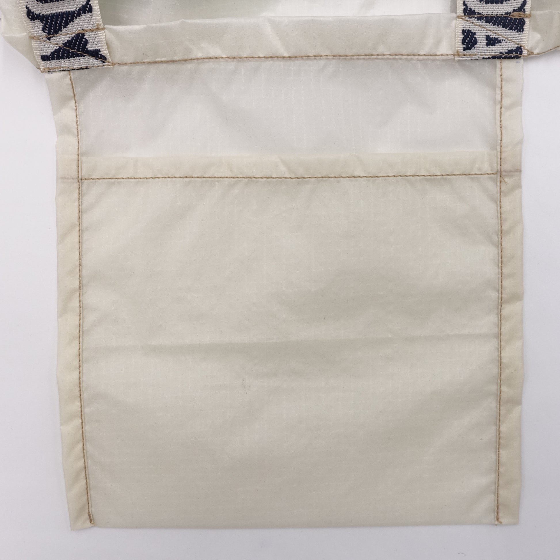EXCLUSIF CUT_TOTE M