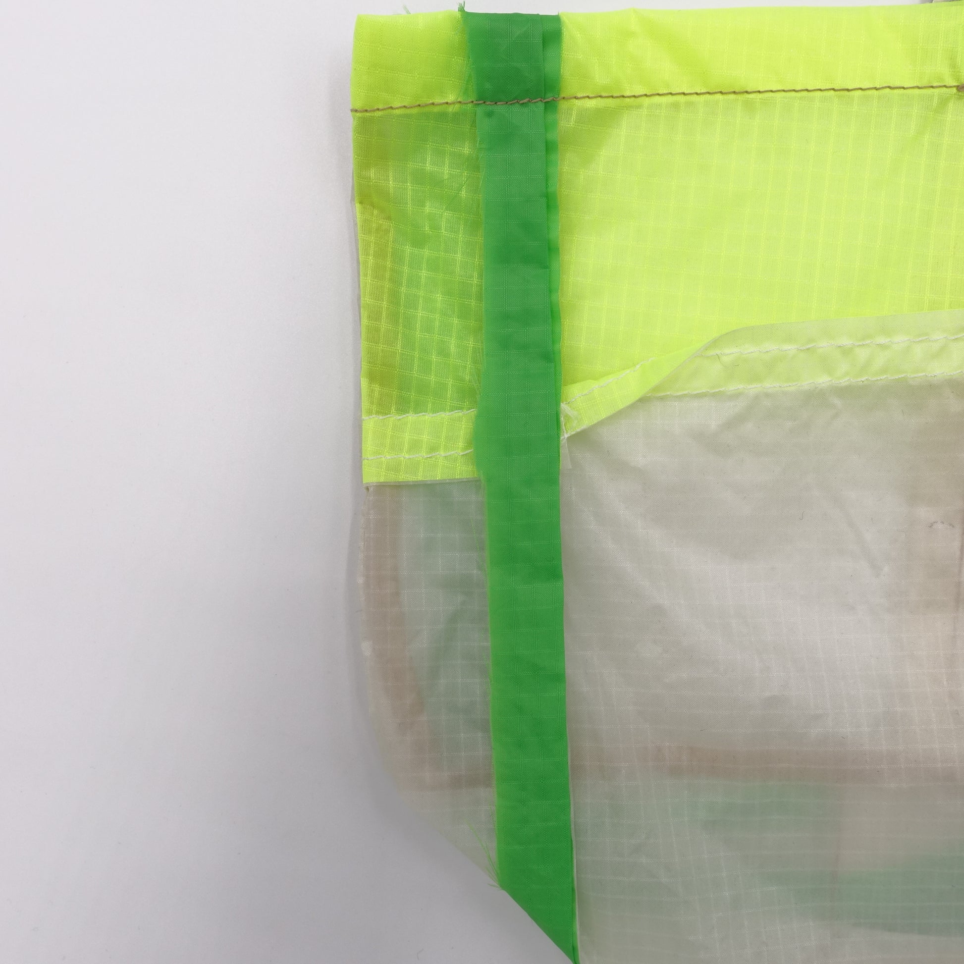 EXCLUSIF CUT_TOTE M