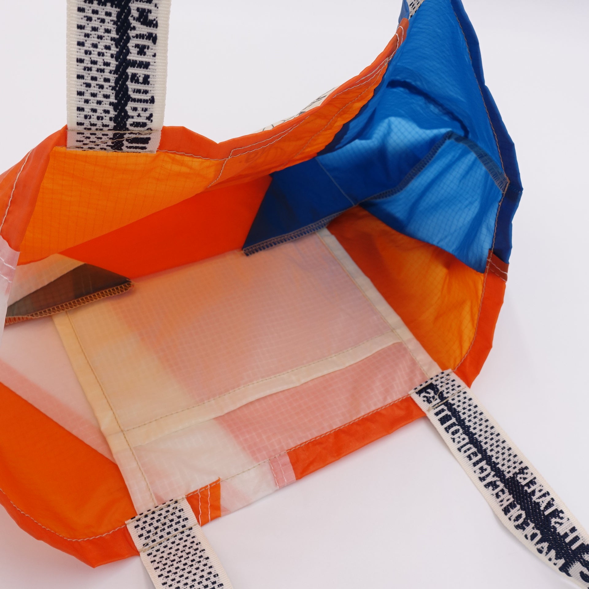 EXCLUSIVE CUT_TOTE M