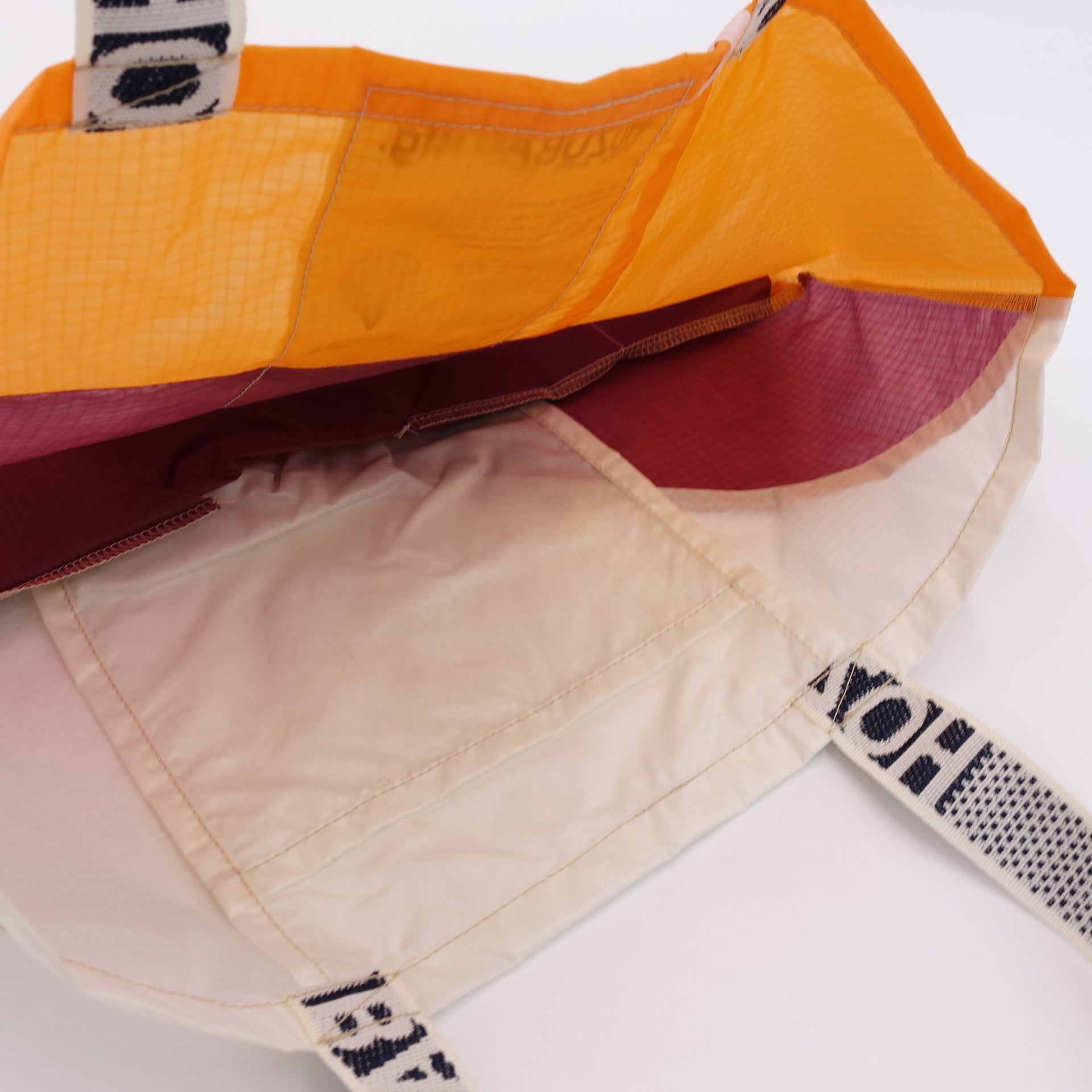 EXCLUSIVE CUT_TOTE M