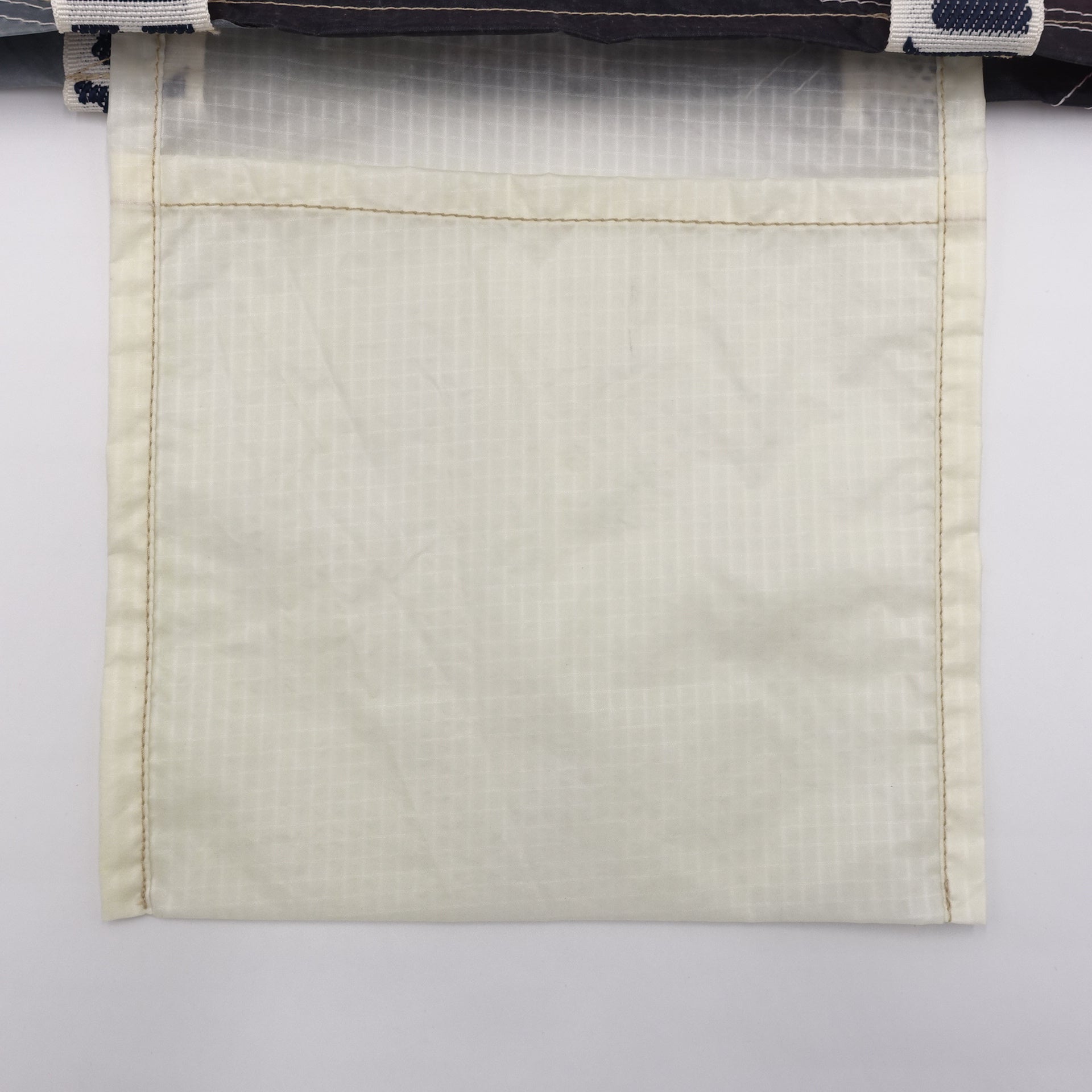 EXCLUSIVE CUT_TOTE M